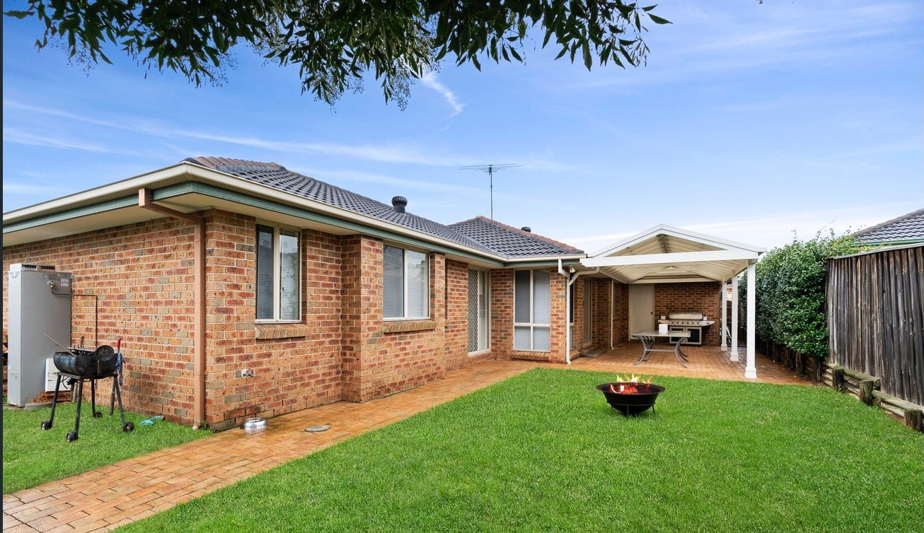 1 Dilston Close, West Hoxton, NSW 2171