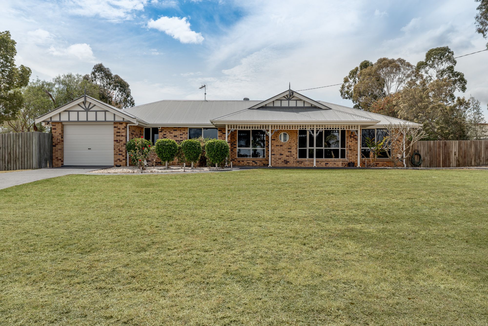 15 Cary Road, Glenvale, QLD 4350