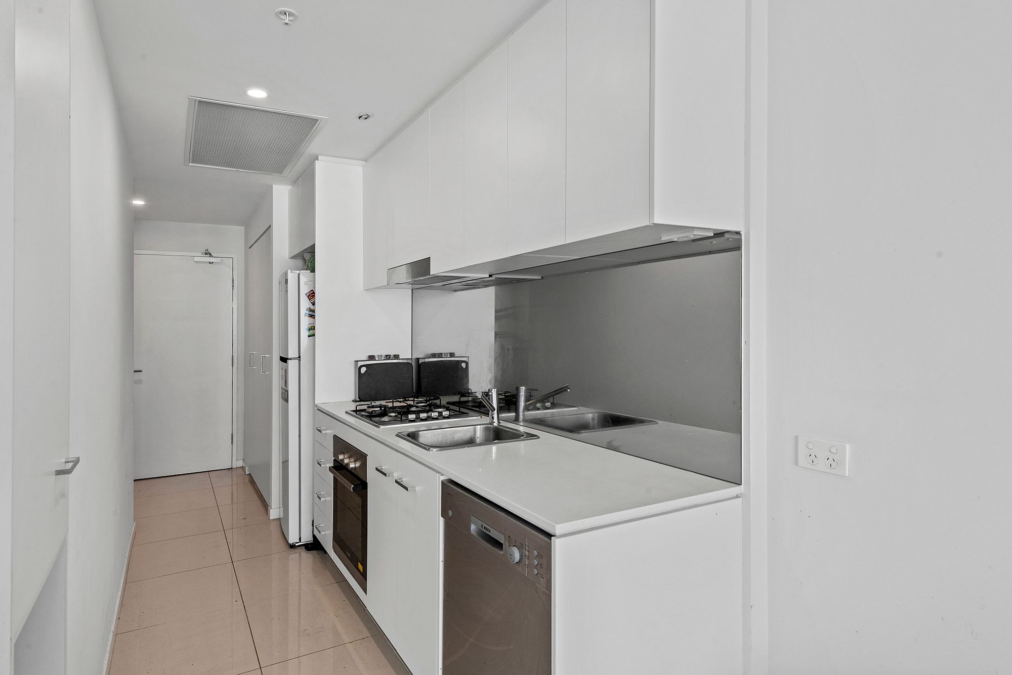 609/47 Nundah Street, Nundah, QLD 4012 Sold Apartment Ray White Indooroopilly