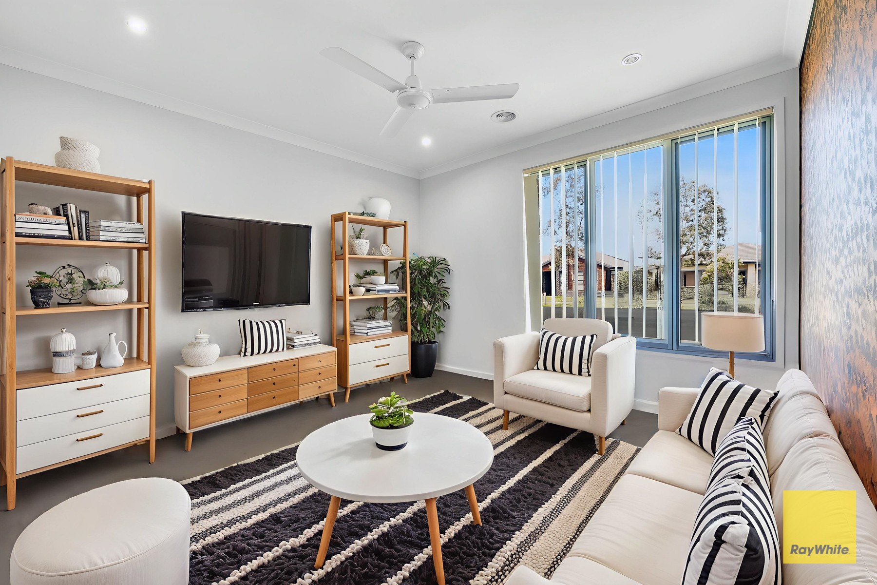 35 Westonbury Drive, Truganina, VIC 3029