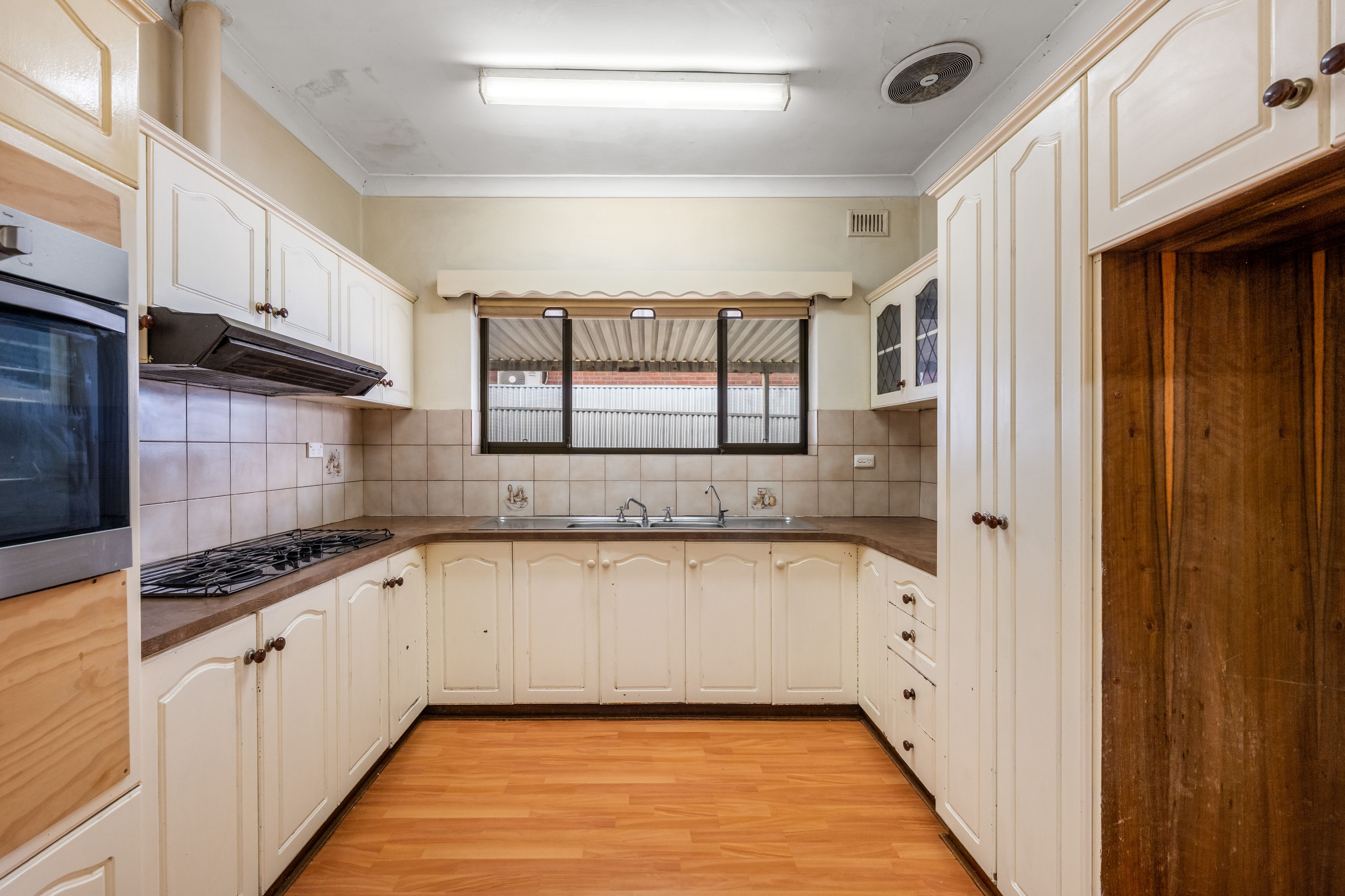 11 Packard Avenue — photo 7 of 19