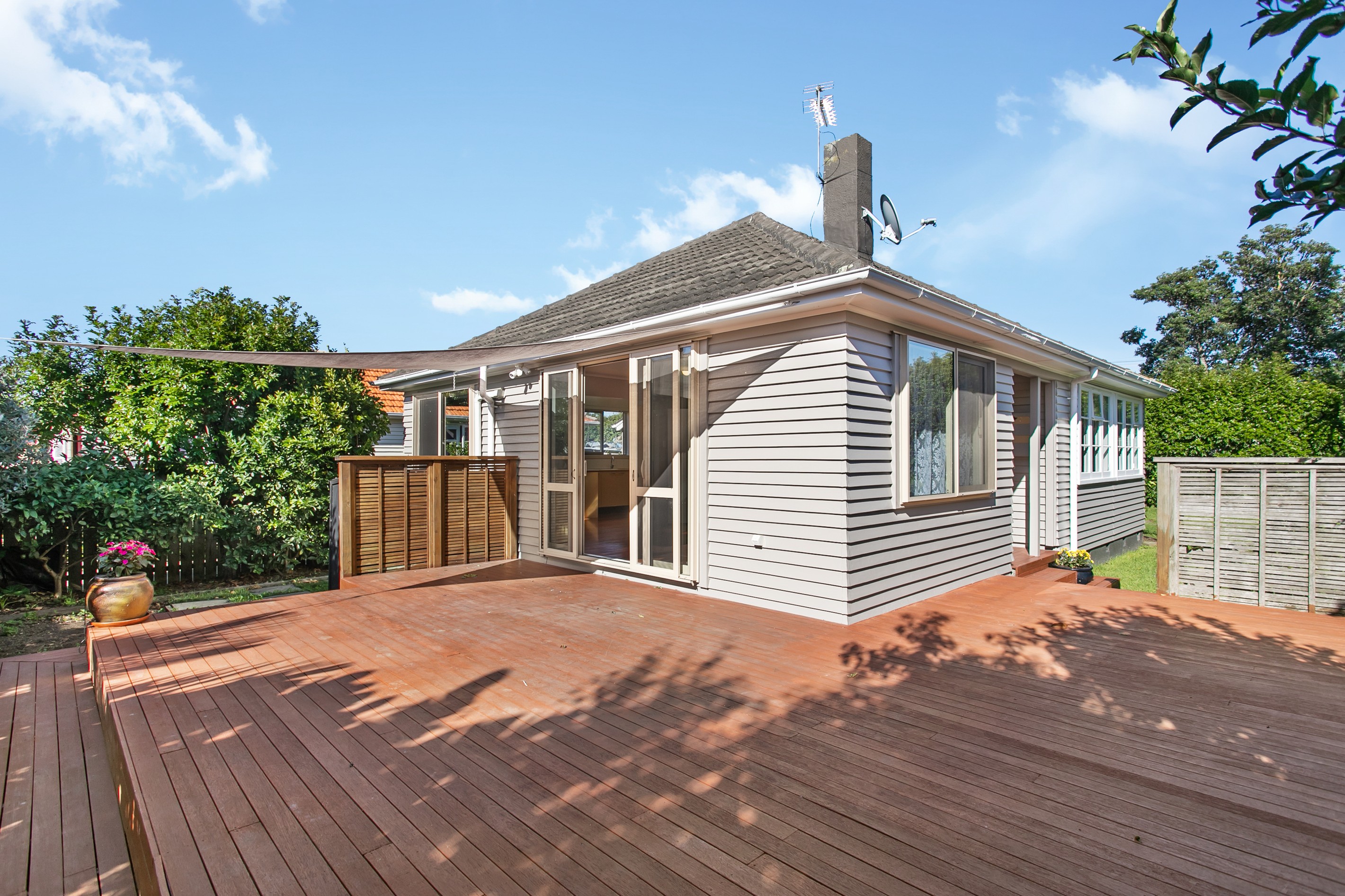 216A Riverside Avenue, Point England, Auckland City