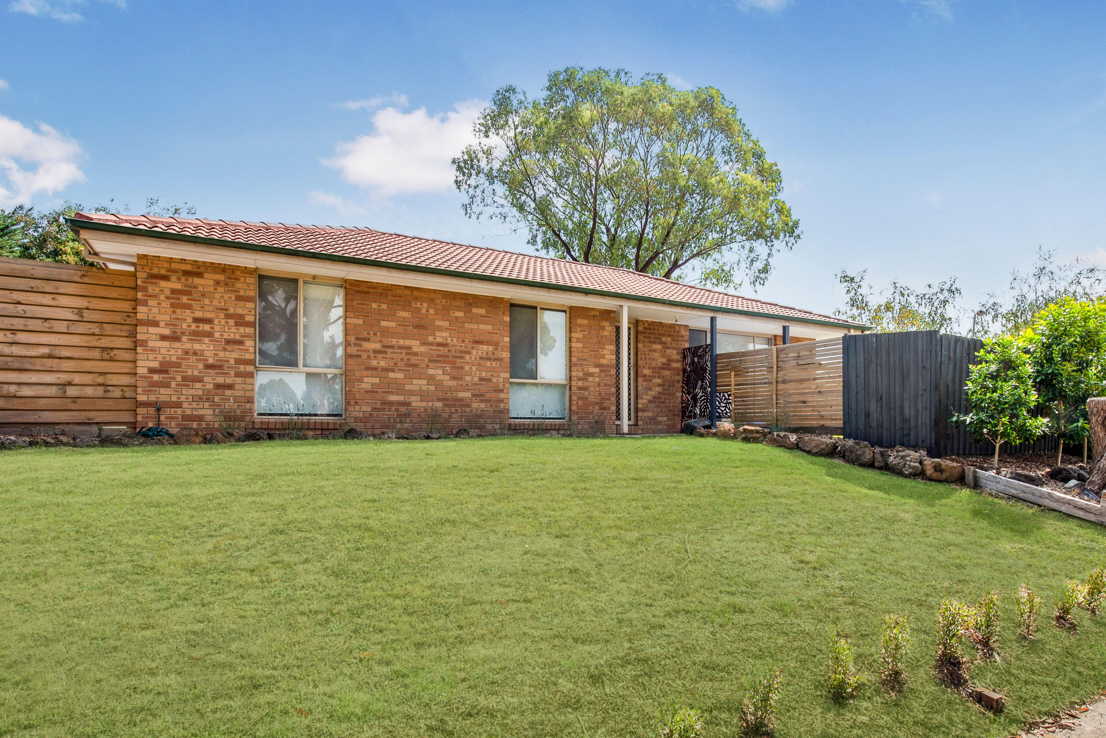 44 Duncan Drive, Pakenham VIC 3810