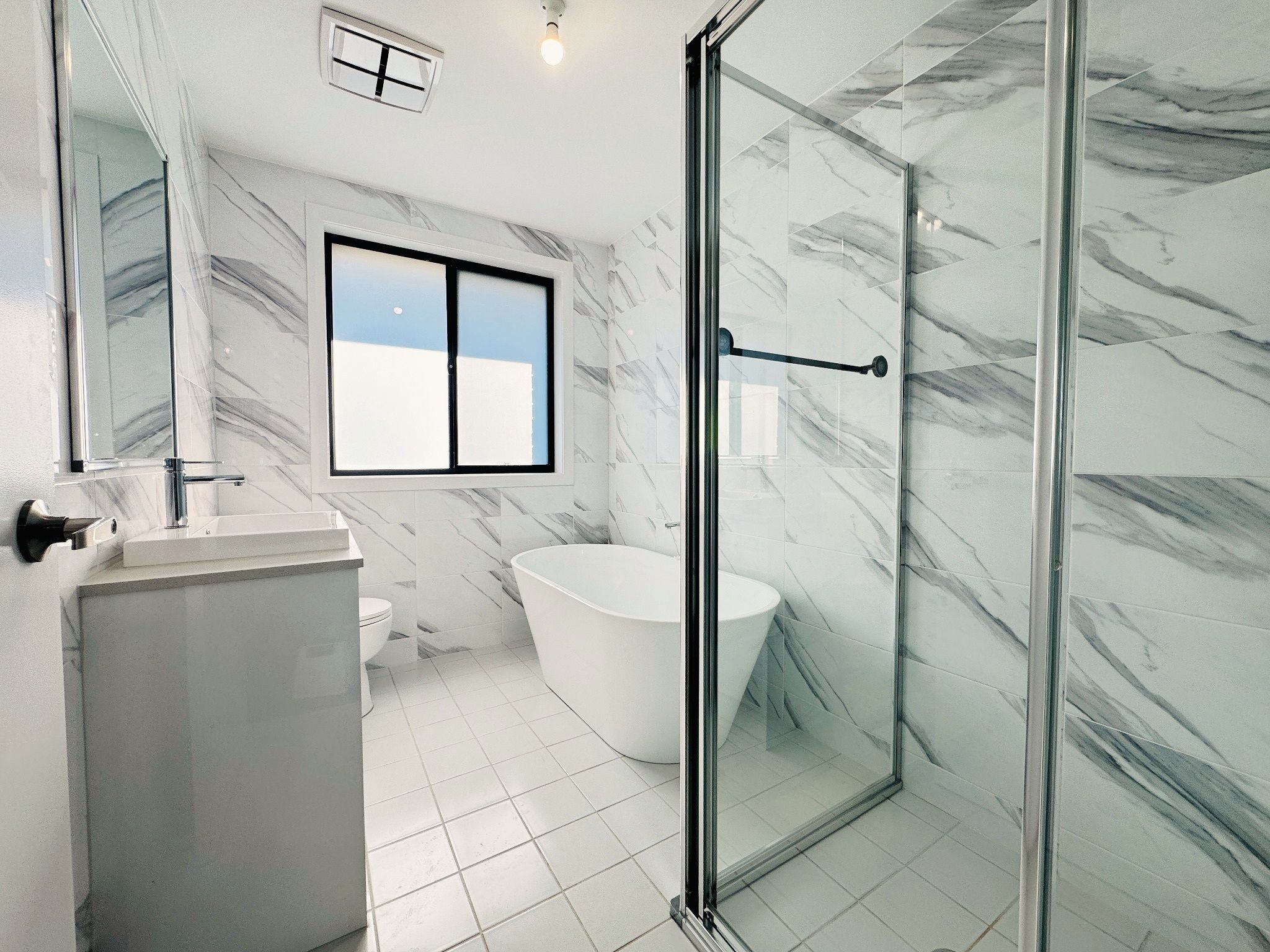 24 Eora Street — photo 12 of 13