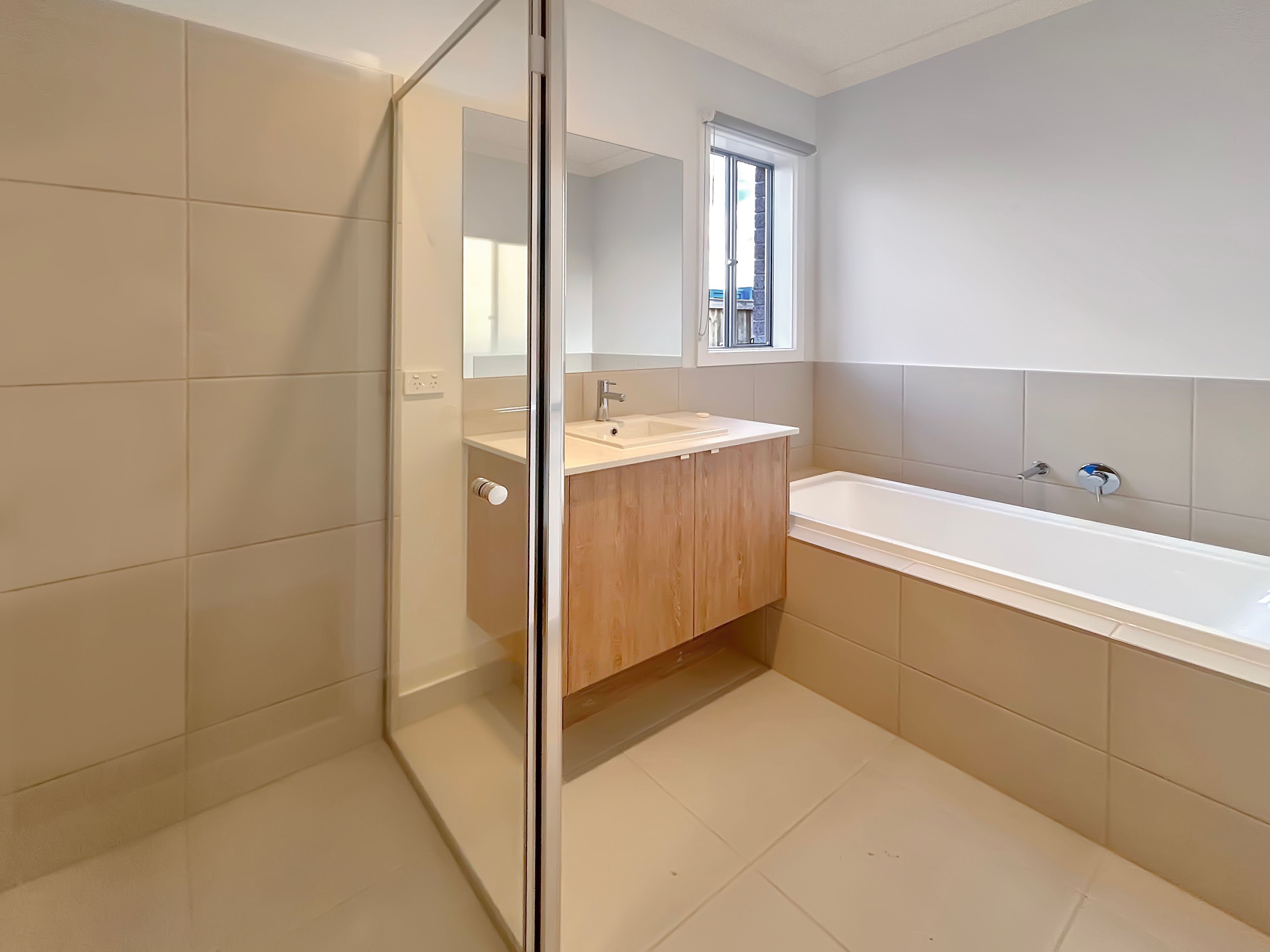 1 Cresswell Street, Clyde North, VIC 3978