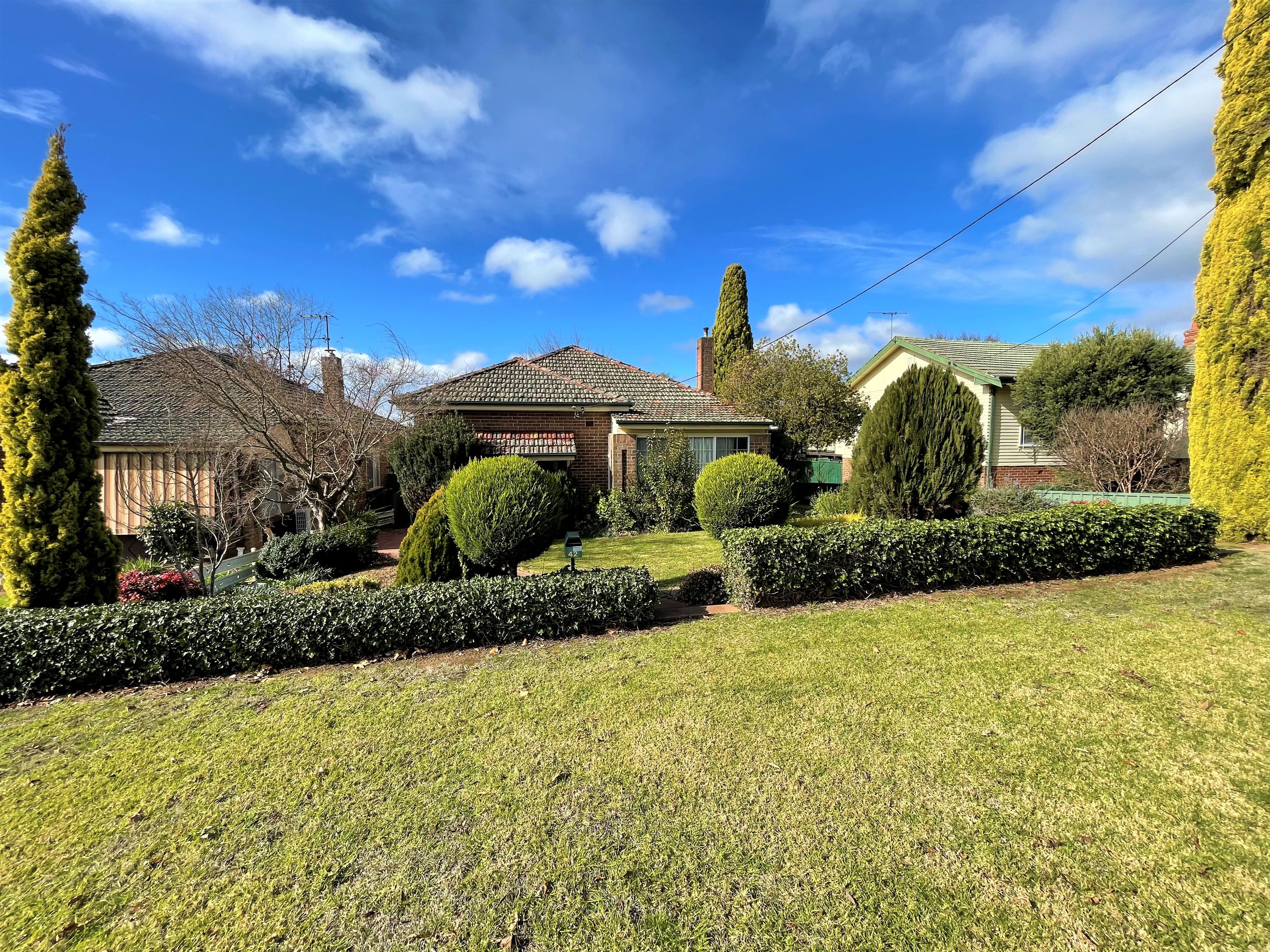 42 Yass Street, Young NSW 2594