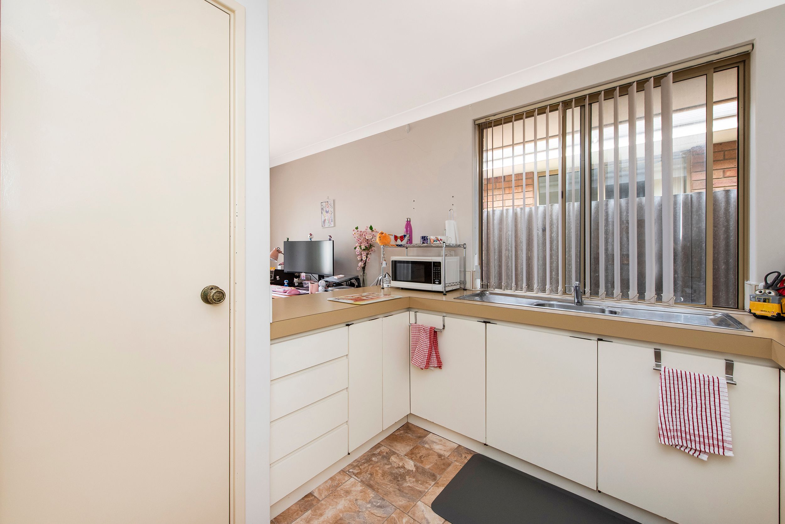 10/7 Merope Close, Rockingham, WA 6168