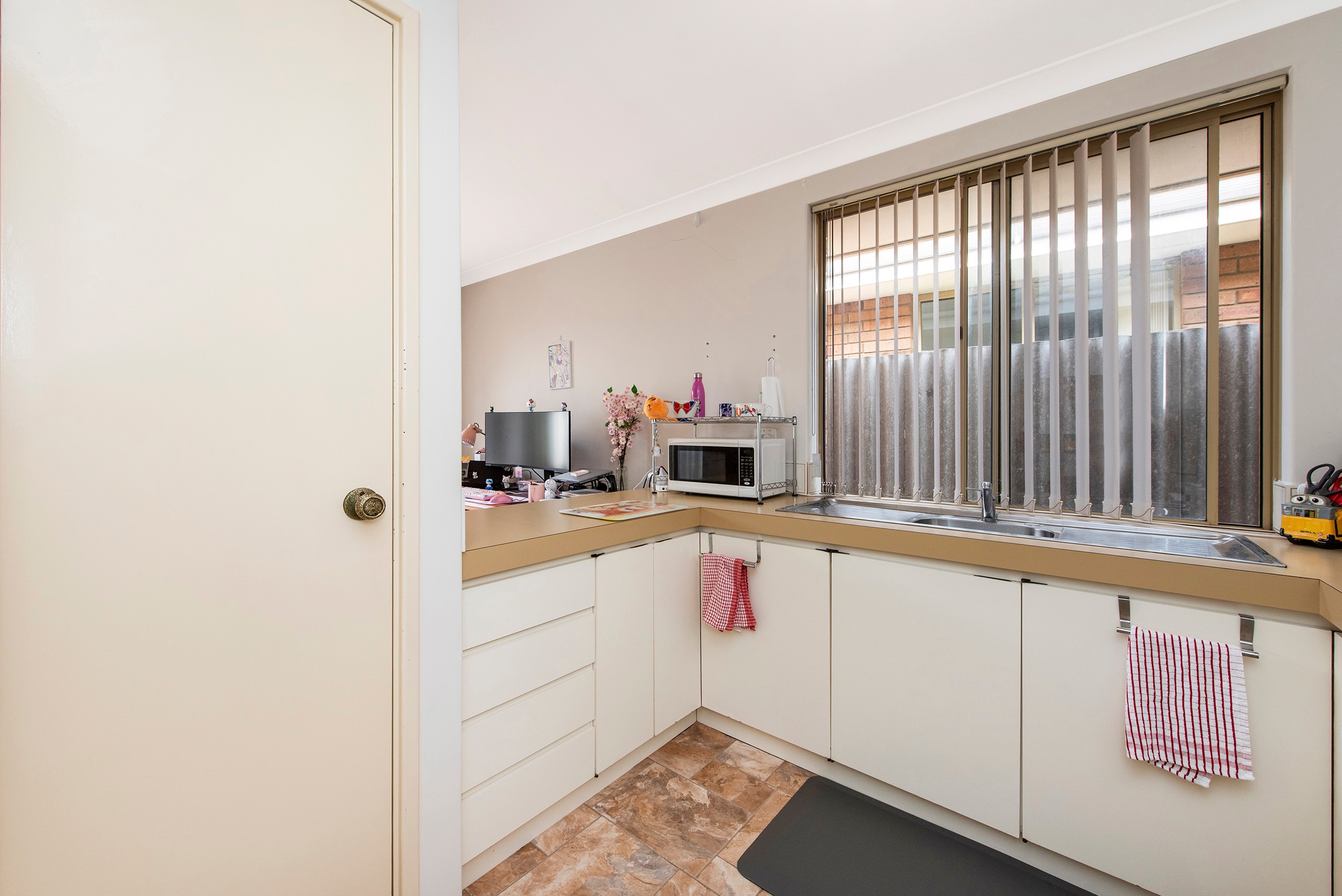 10/7 Merope Close, Rockingham, WA 6168