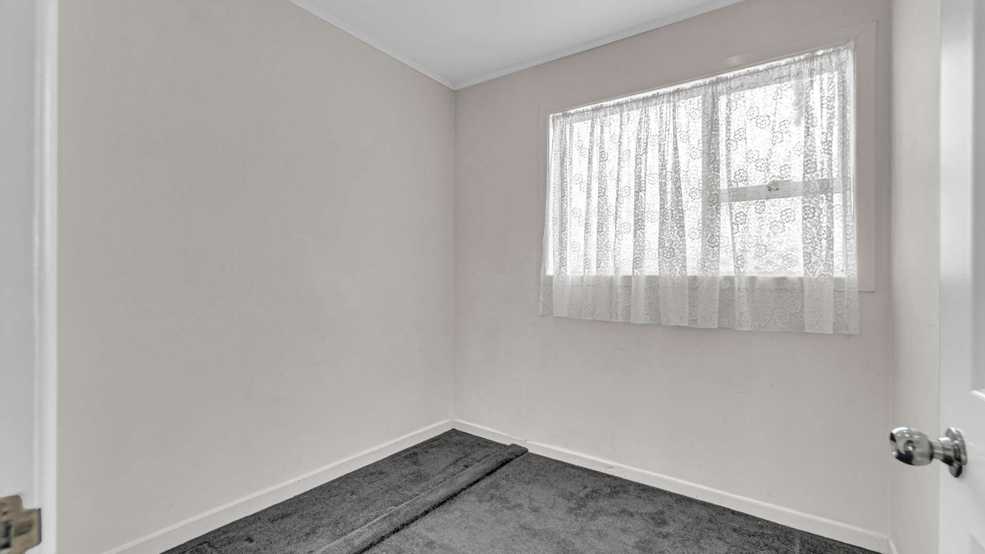 358 Blenheim Road photo 7