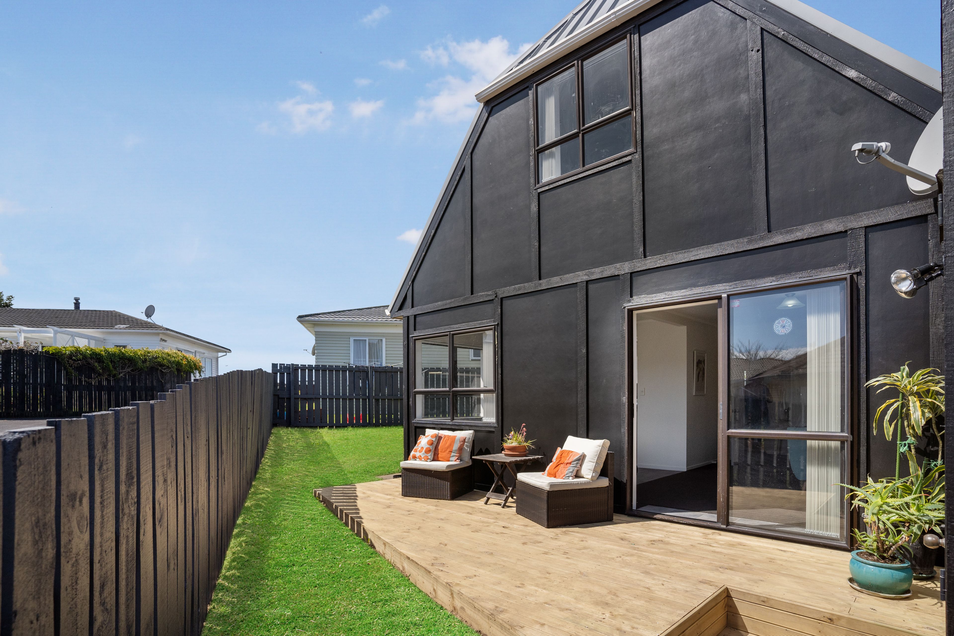 2/160 Shirley Road, Papatoetoe, Manukau City