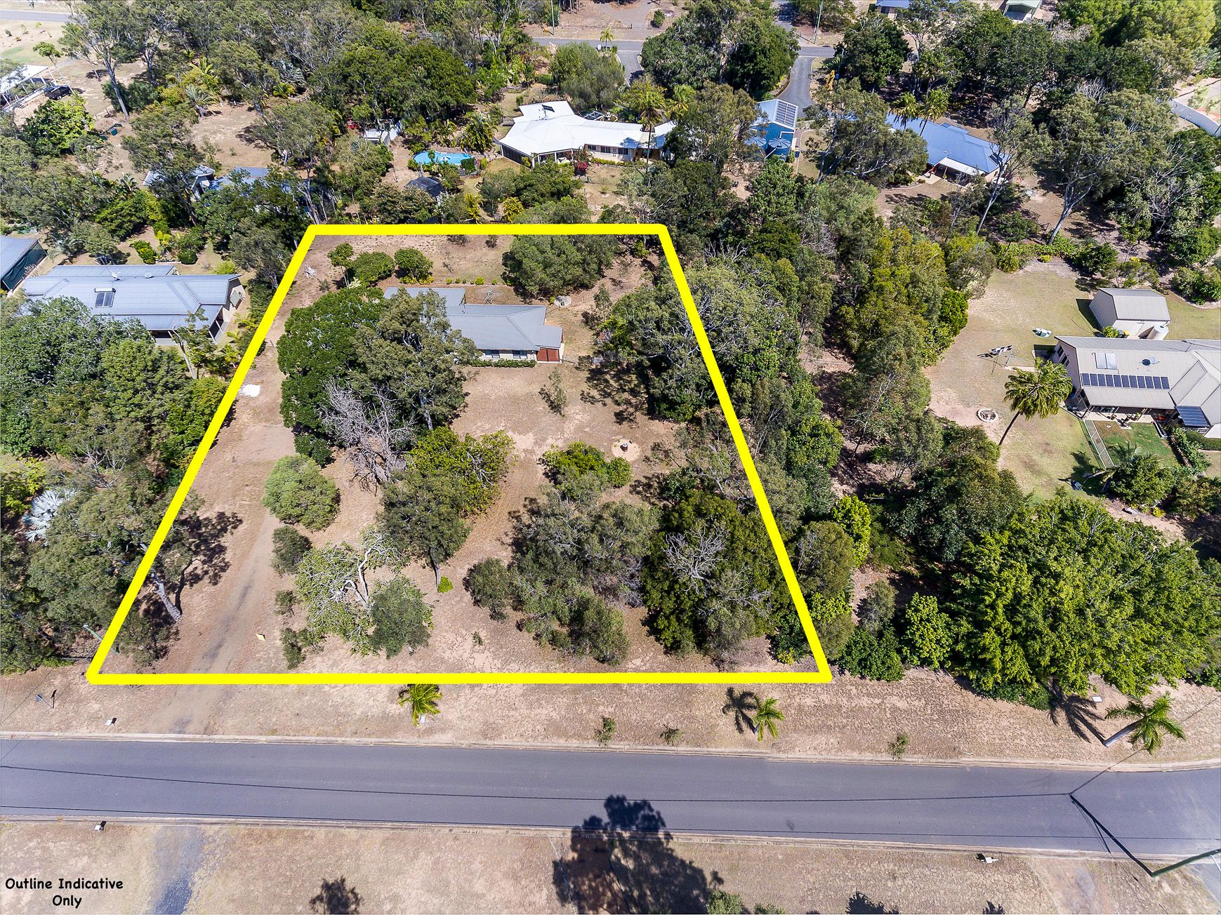 11 Kingfisher Crescent, Moore Park Beach, QLD 4670