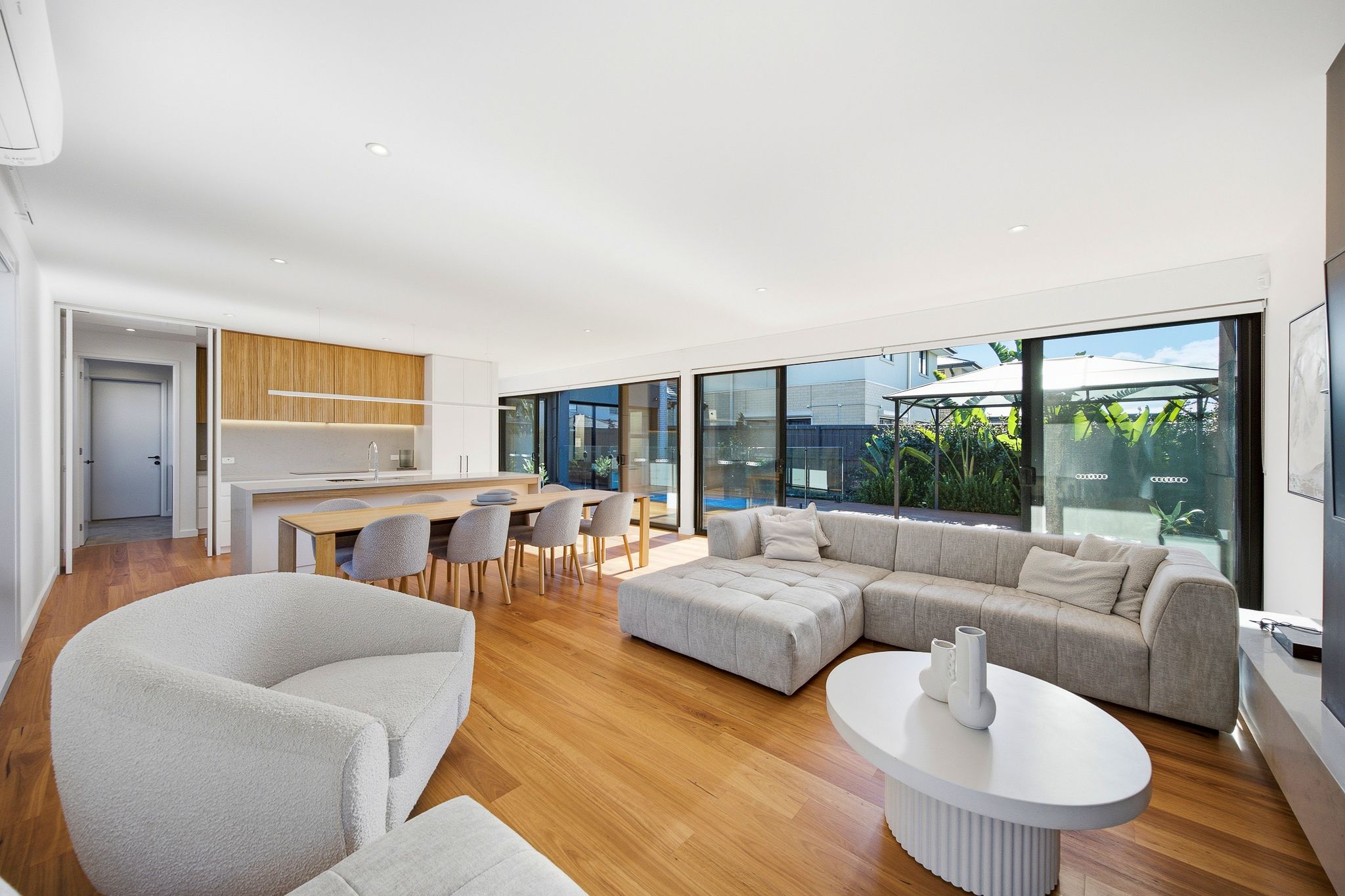 84 Smiths Lane, Clyde North, VIC 3978