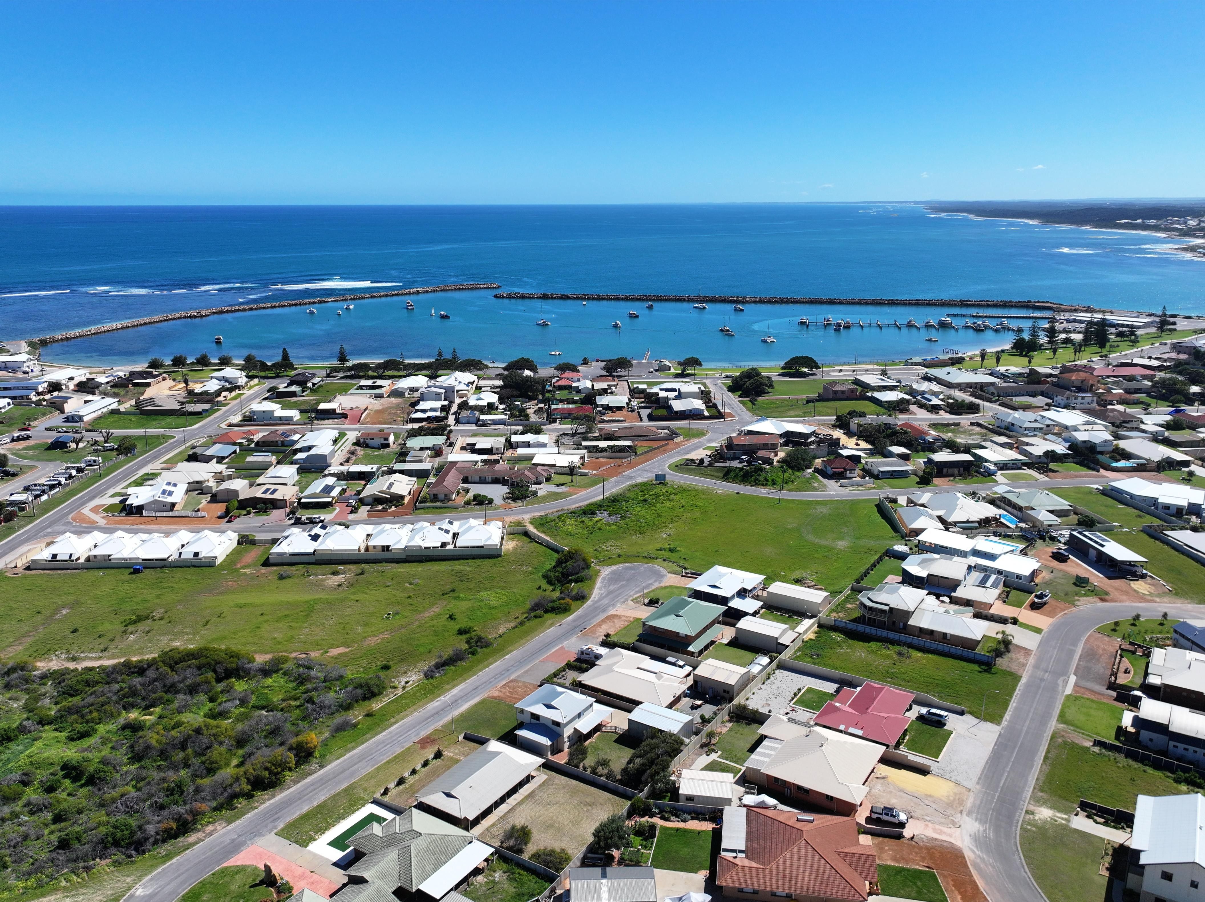 6 Seaview Court — photo 4 of 6