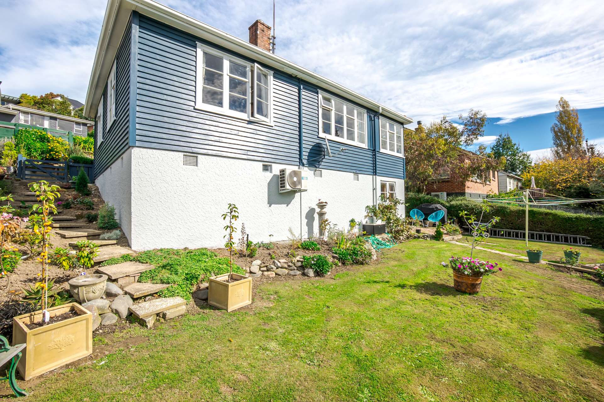 121 Douglas Street photo 13