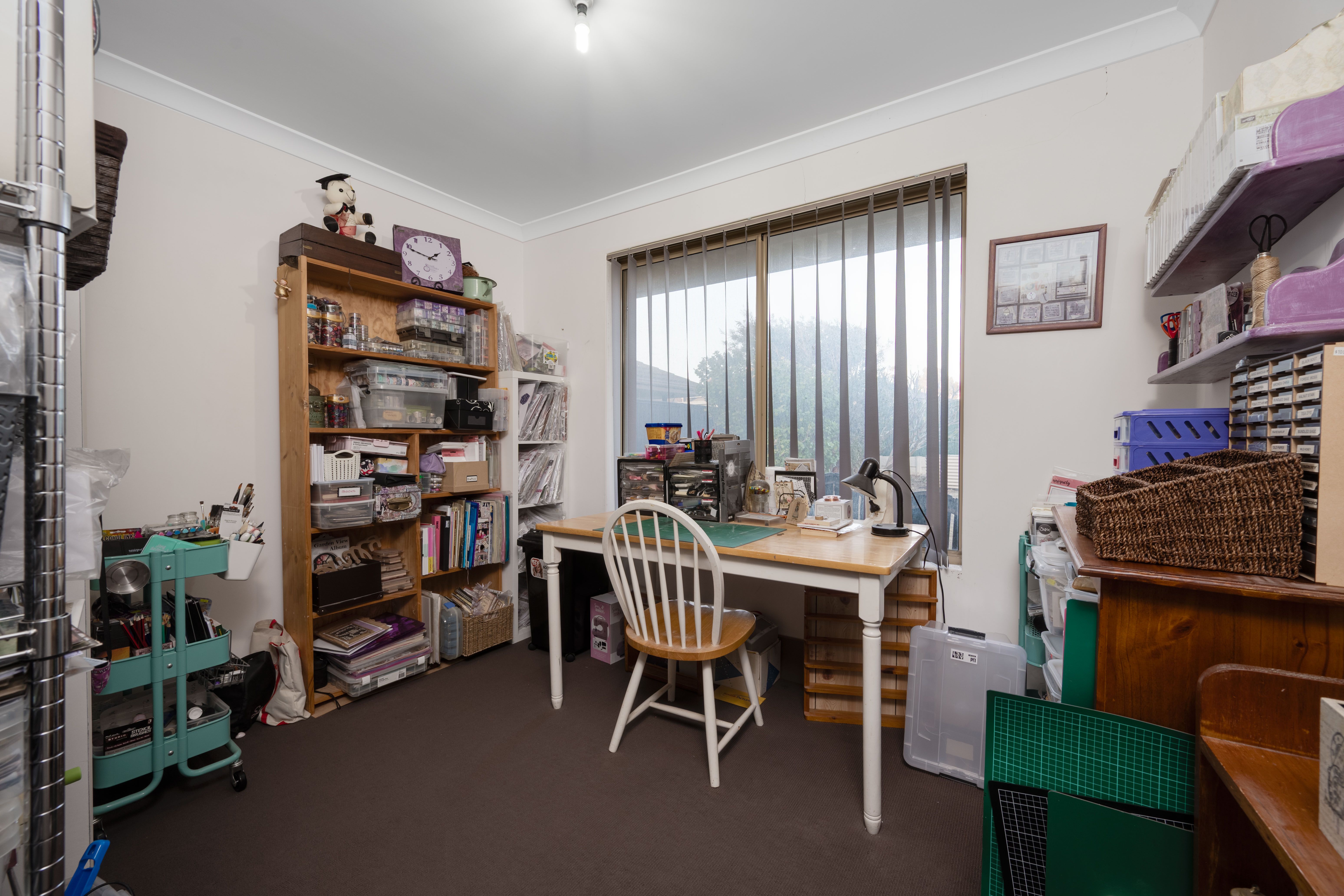 6 Holwell Gardens — photo 14 of 20