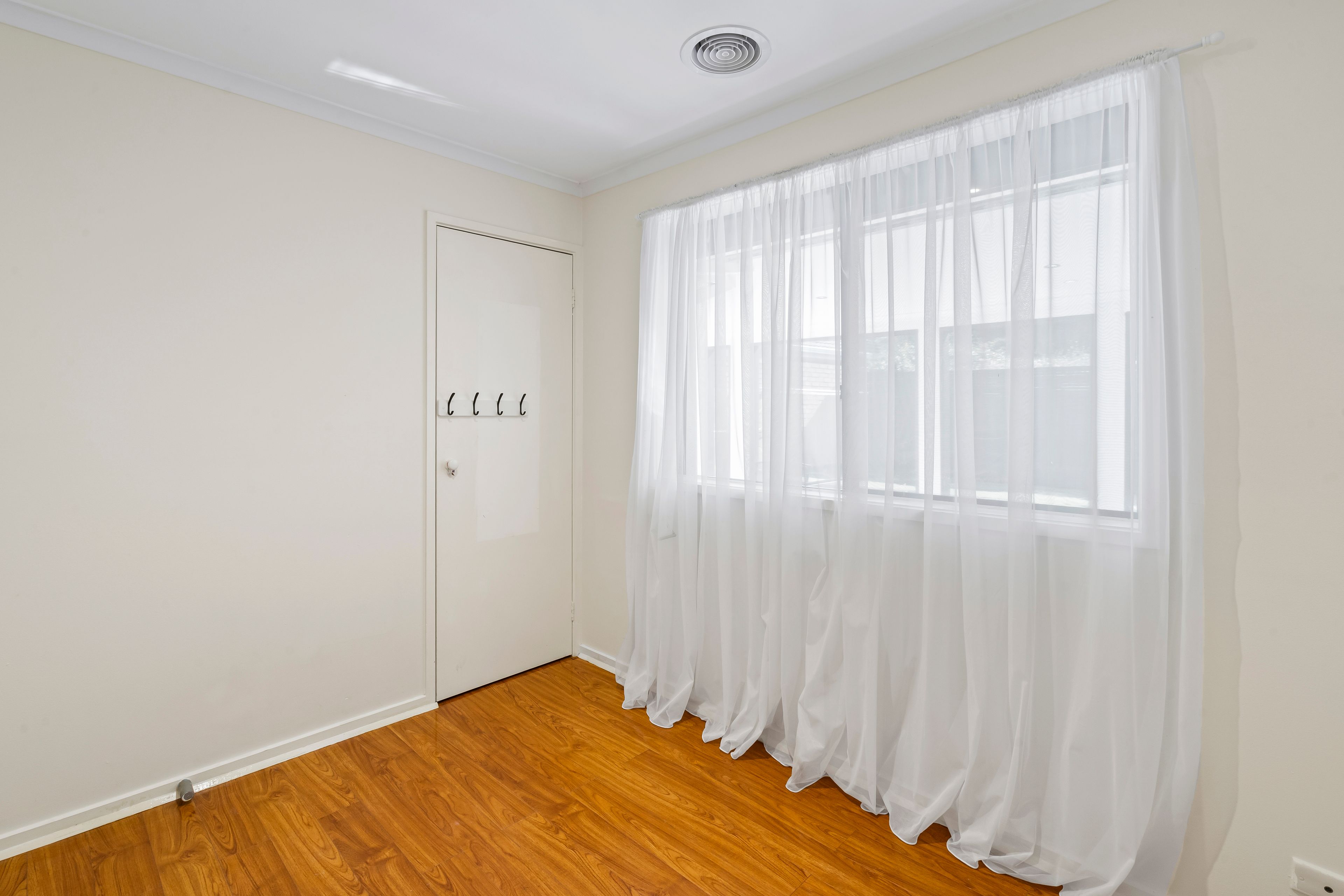 17 Cleeland Court — photo 8 of 11