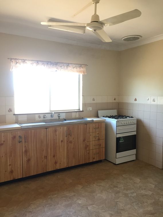 1122 North West Coastal Highway, Carnarvon, WA 6701