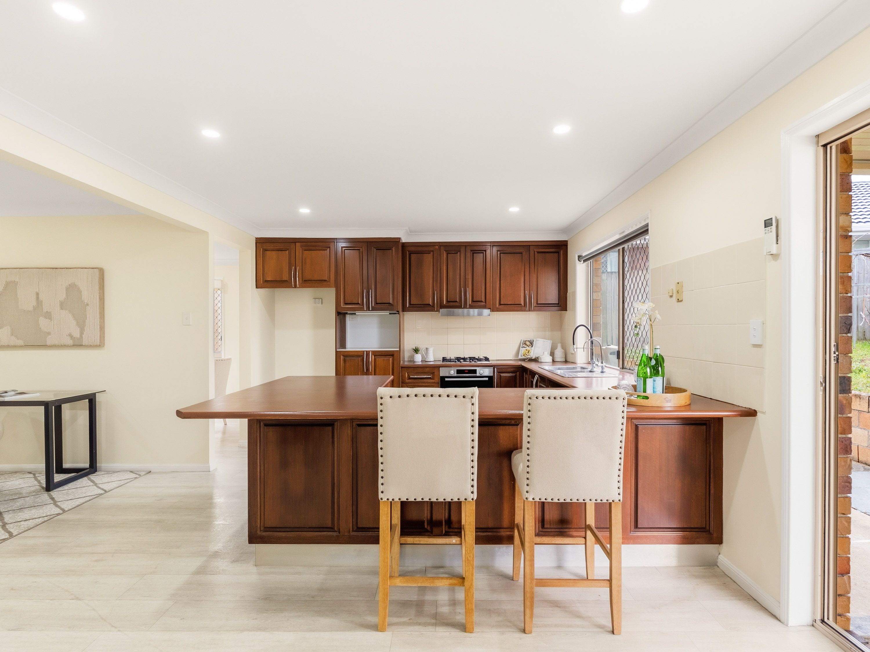 60 Chateau Street — photo 9 of 27