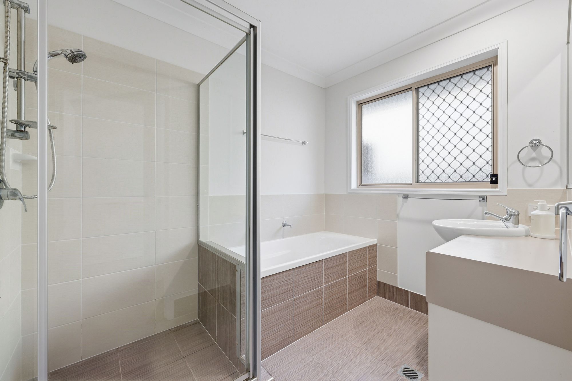 9 Parrot Court — photo 18 of 25