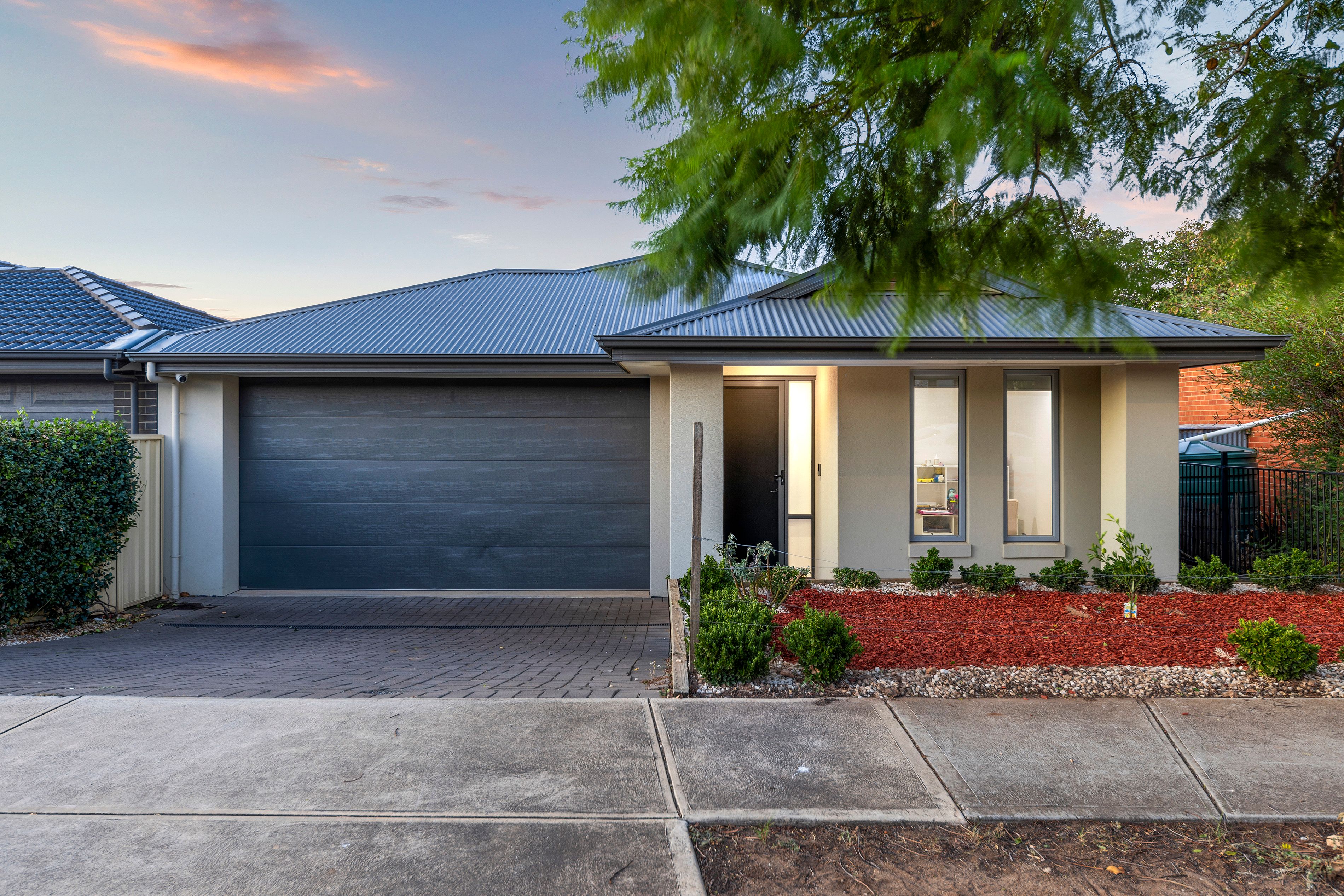 10 Holt Street, Northfield SA 5085