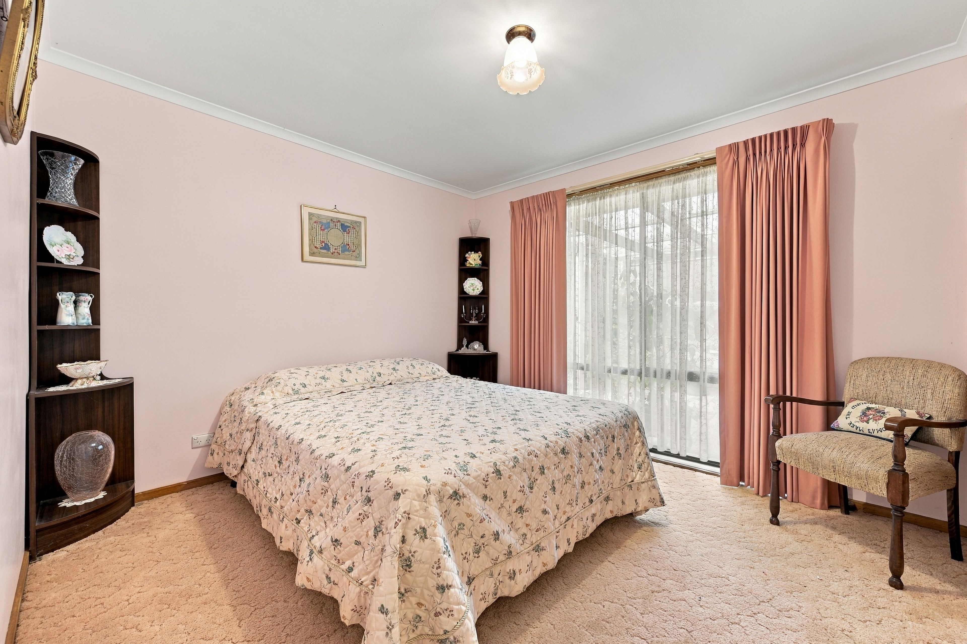1 Swan Road — photo 10 of 18