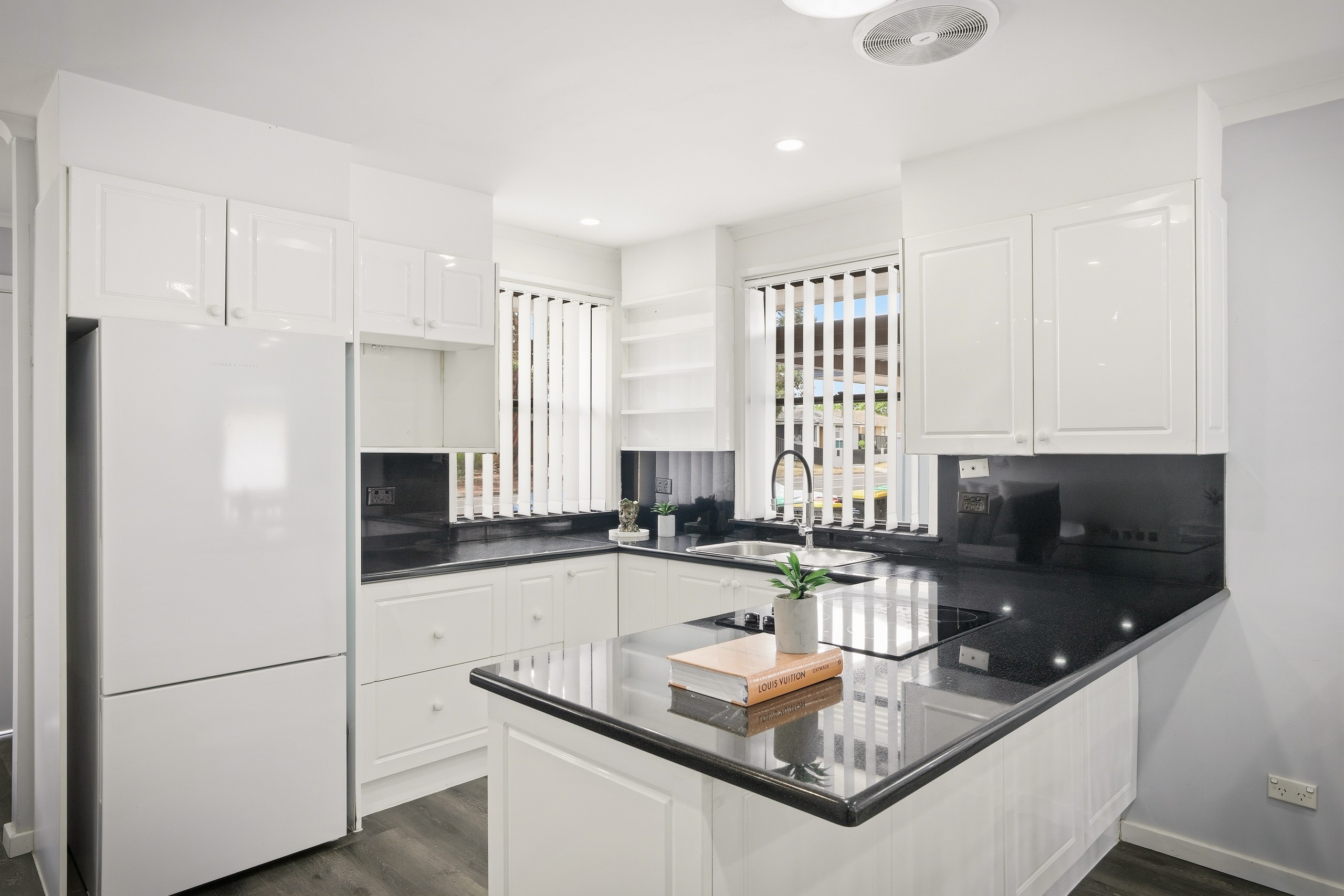 54 Rochford Street, St Clair, NSW 2759