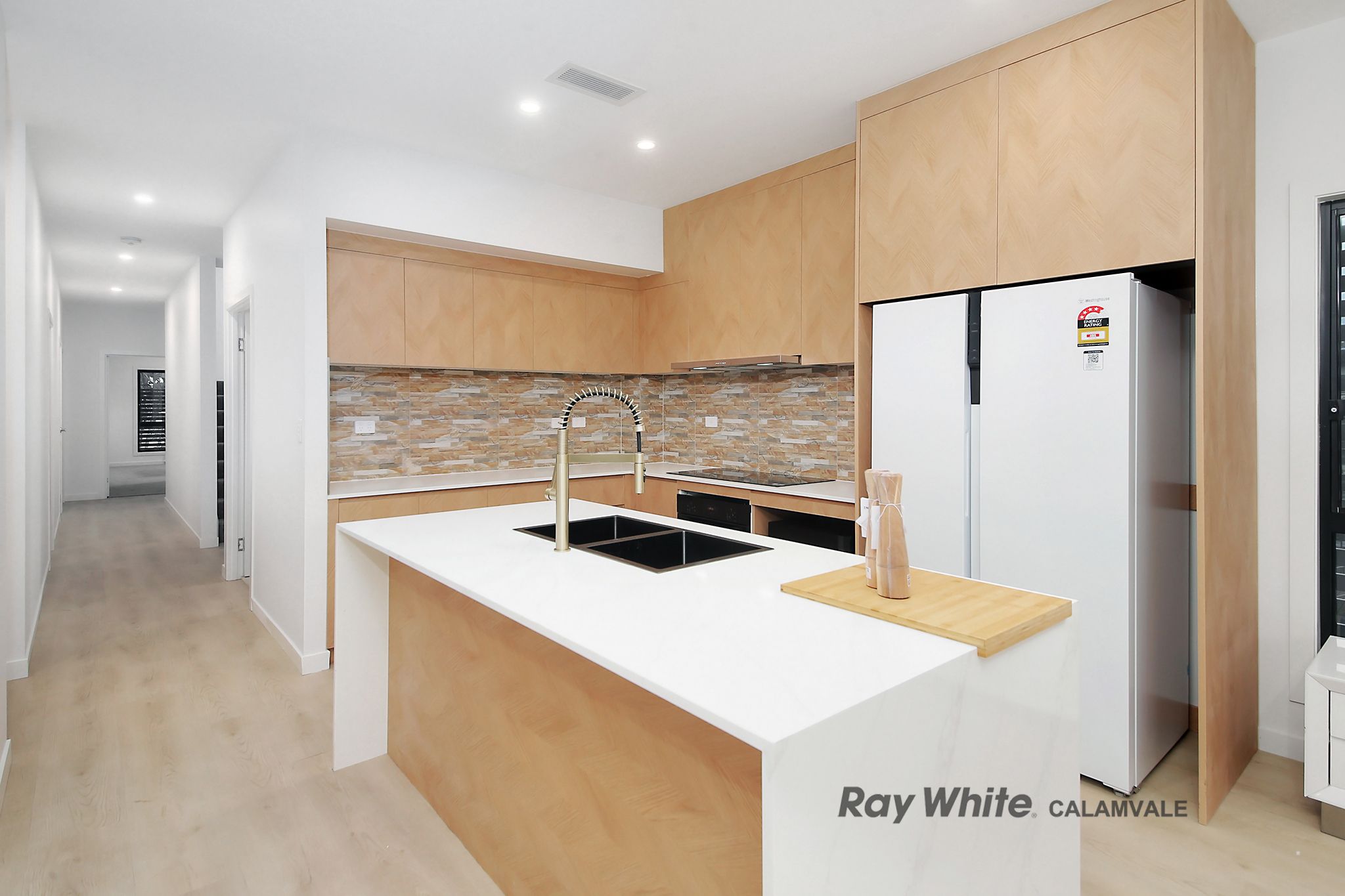 89 Munro Street — photo 3 of 29