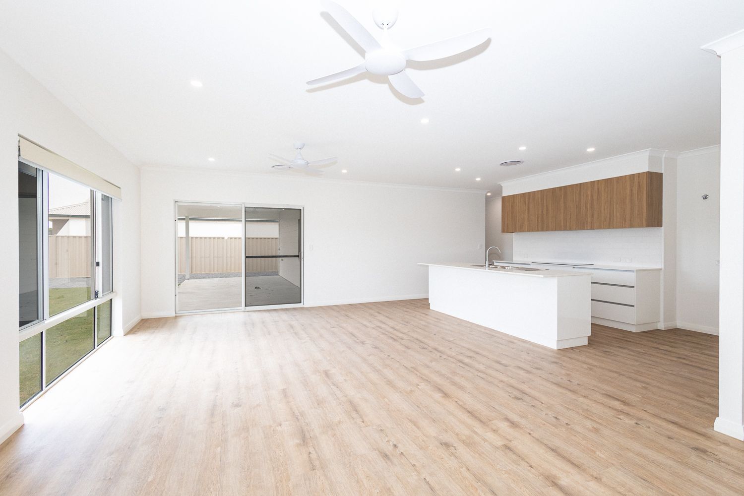 14 Hodgson Parkway — photo 4 of 8