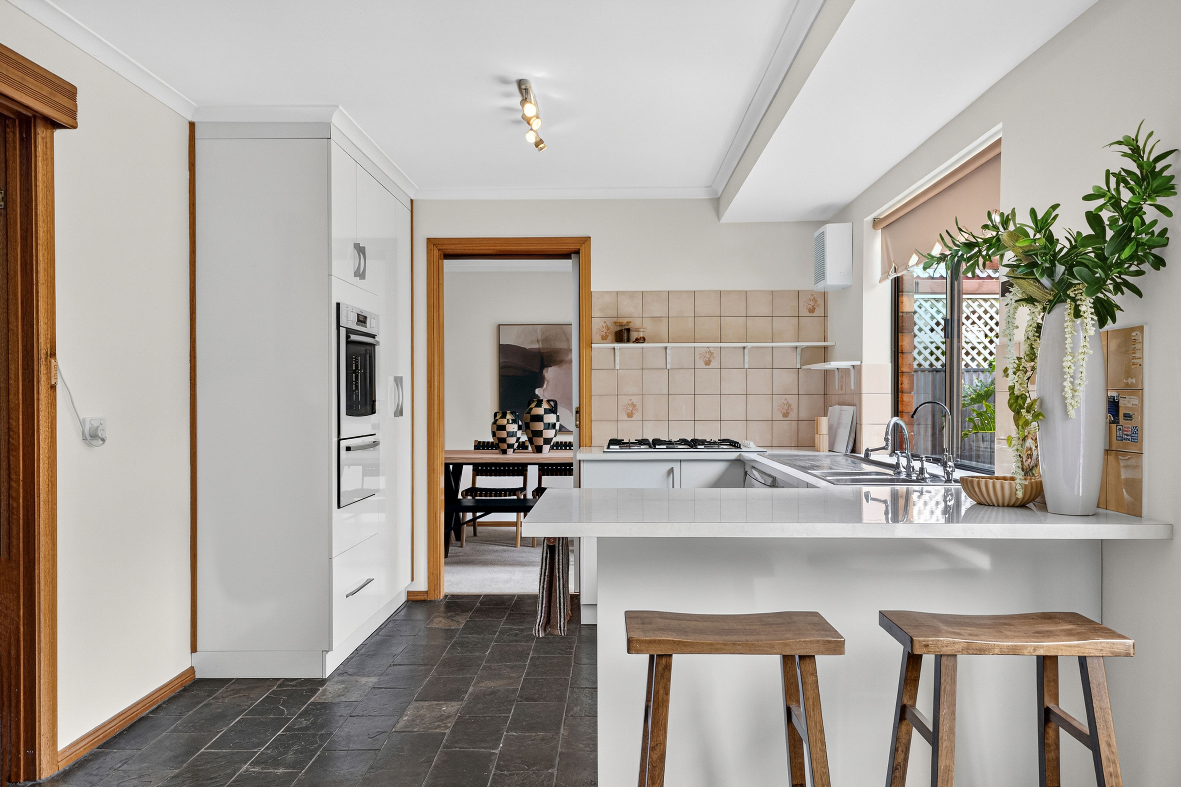 33 Parsons Street — photo 4 of 13