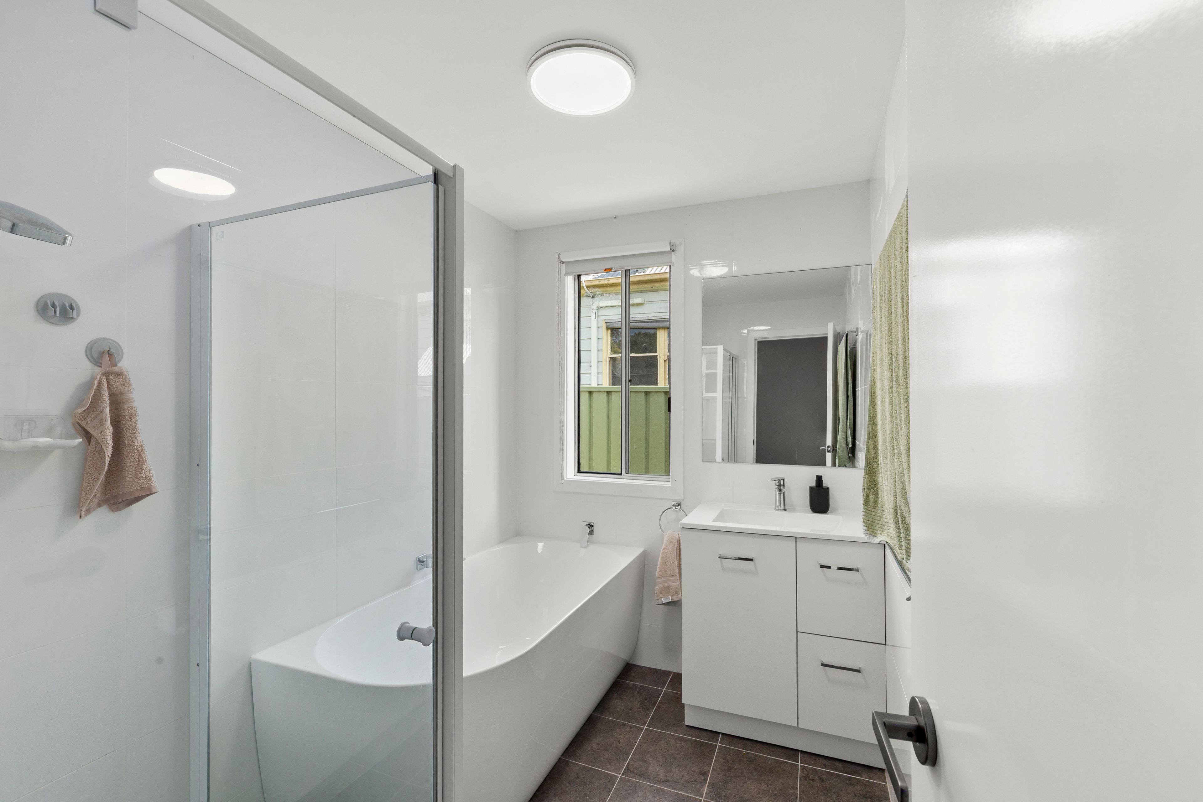 24 Railway Street — photo 12 of 18