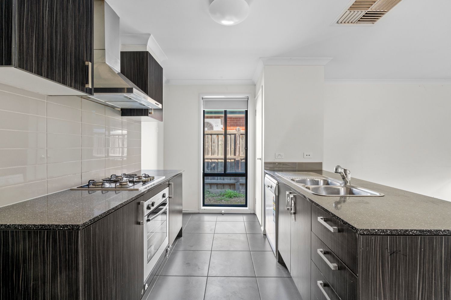 869 Edgars Road, Epping, VIC 3076