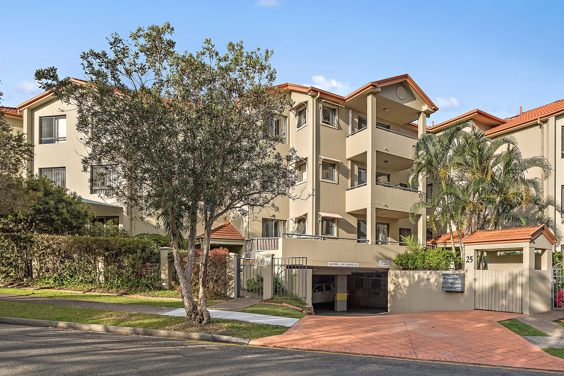 13/25 Chester Terrace, Southport, QLD 4215