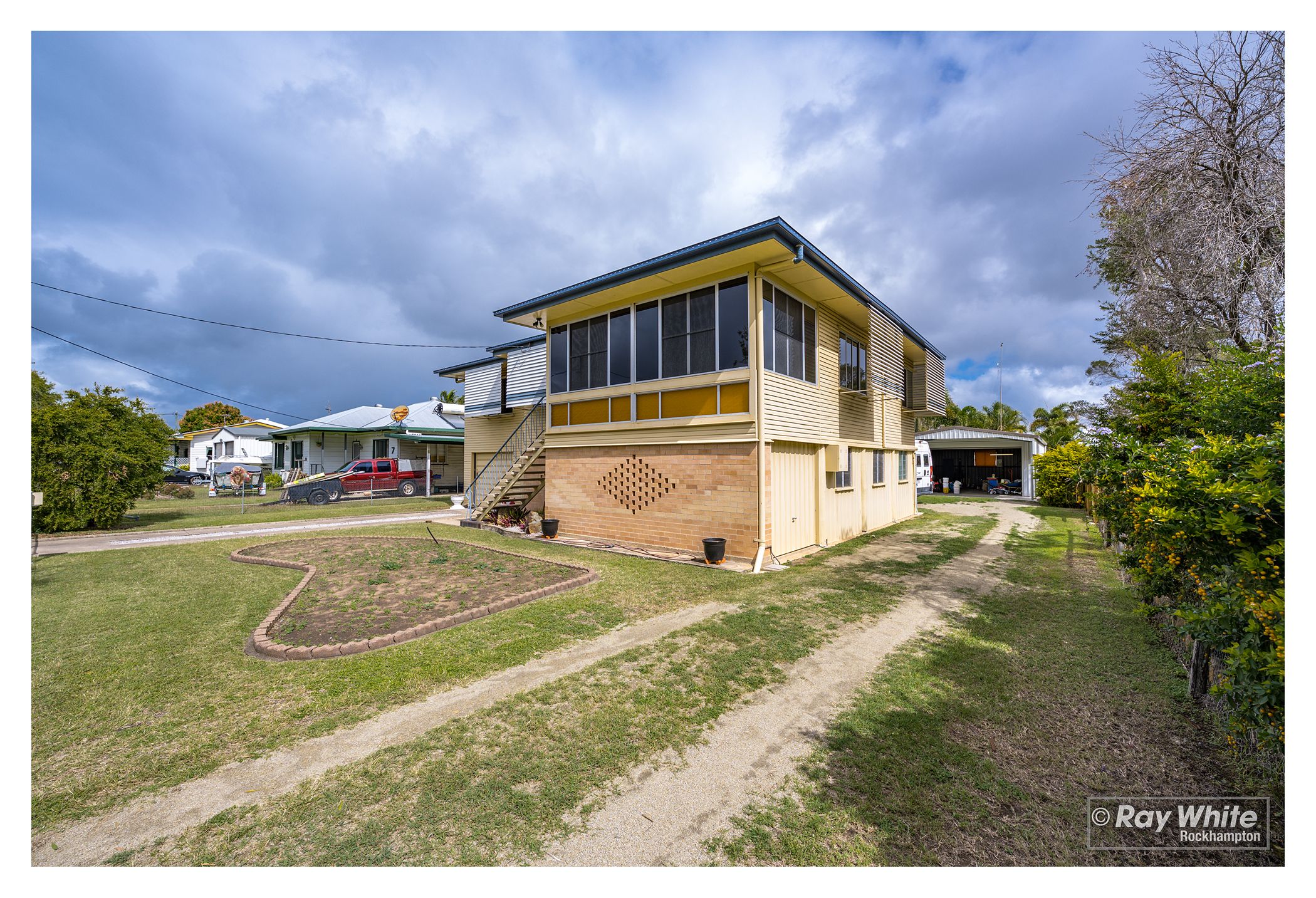 5 Martin Street, Park Avenue, QLD 4701