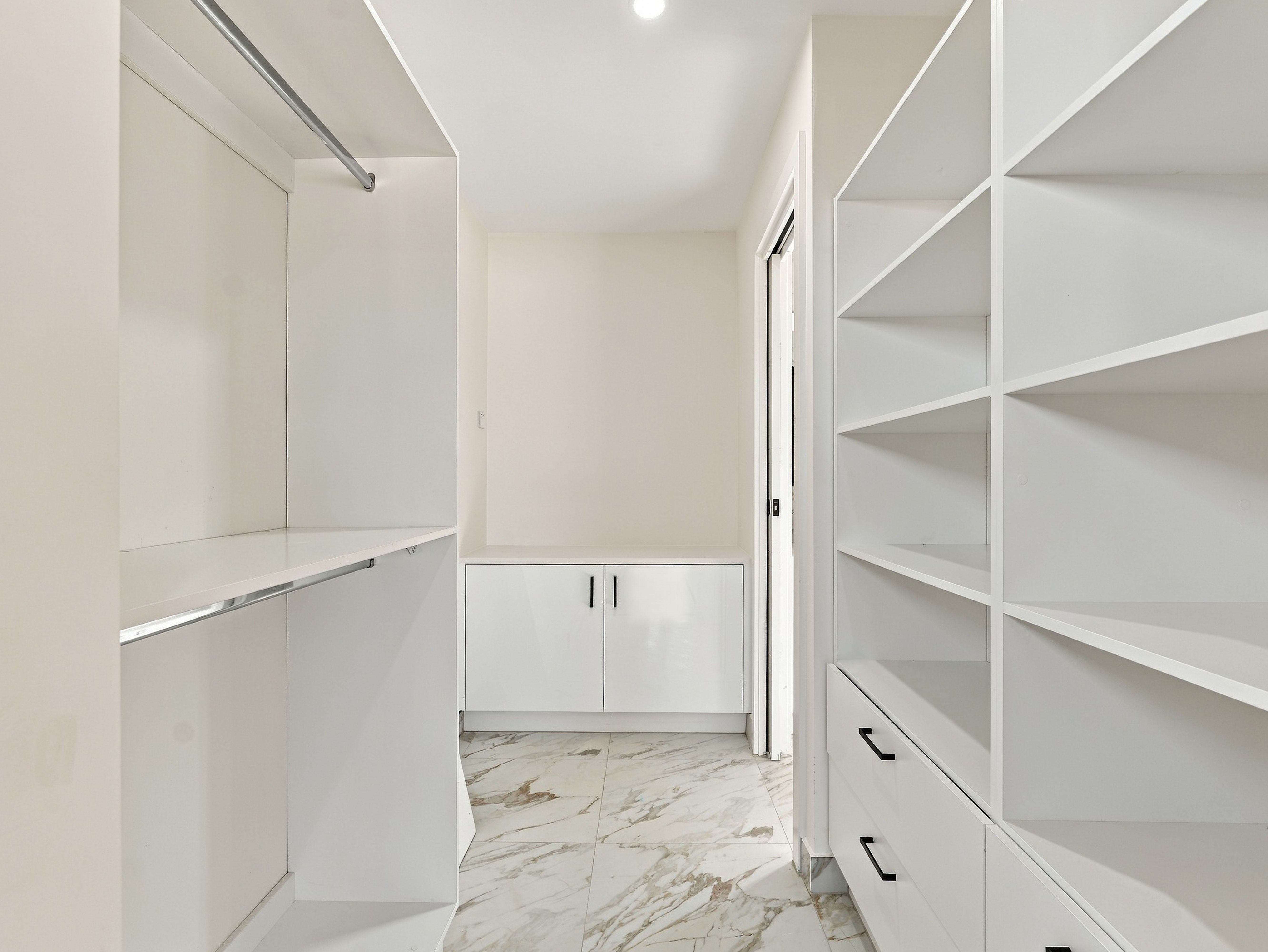2/10 Davern Court — photo 16 of 25