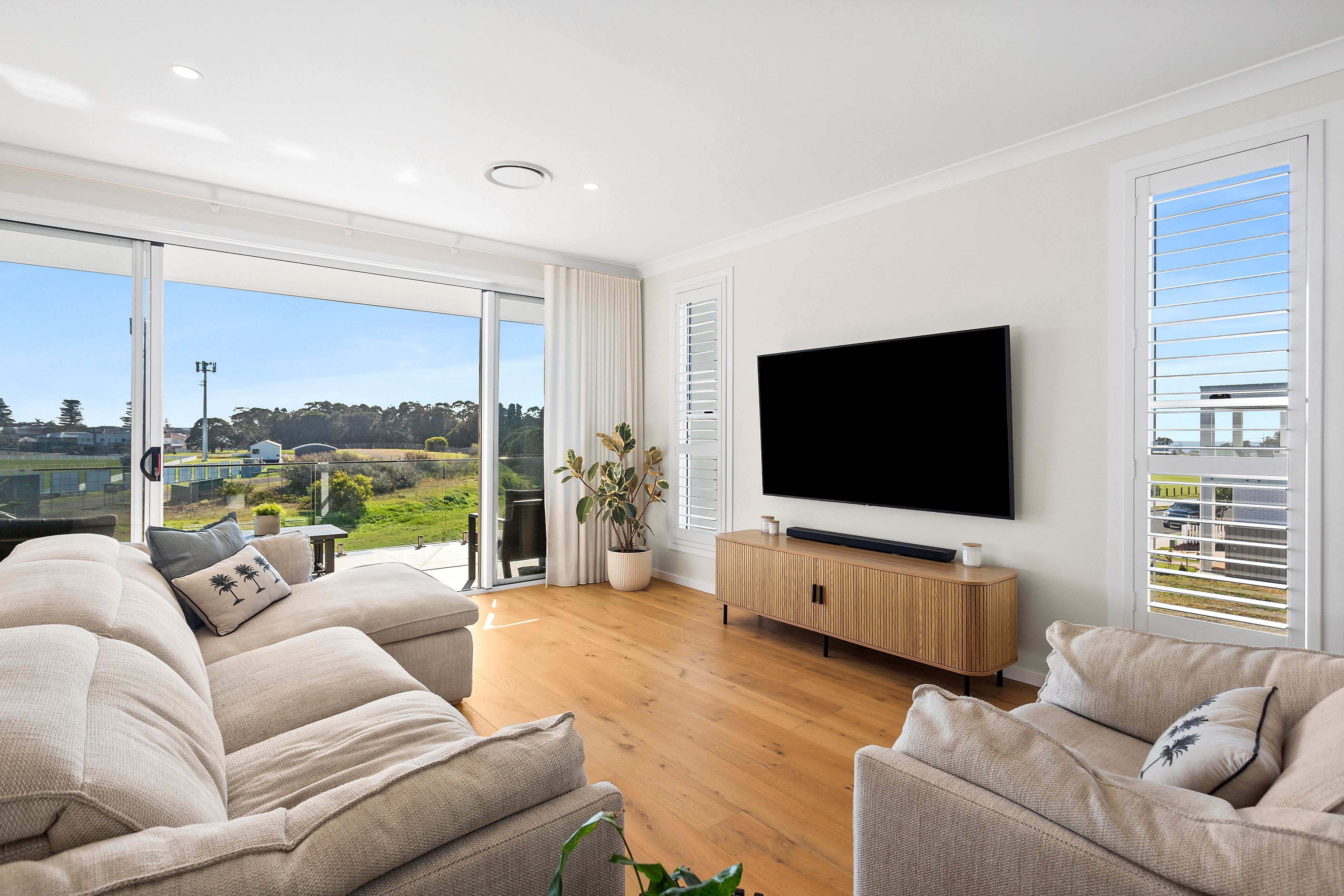 8 Catamaran Avenue — photo 4 of 18
