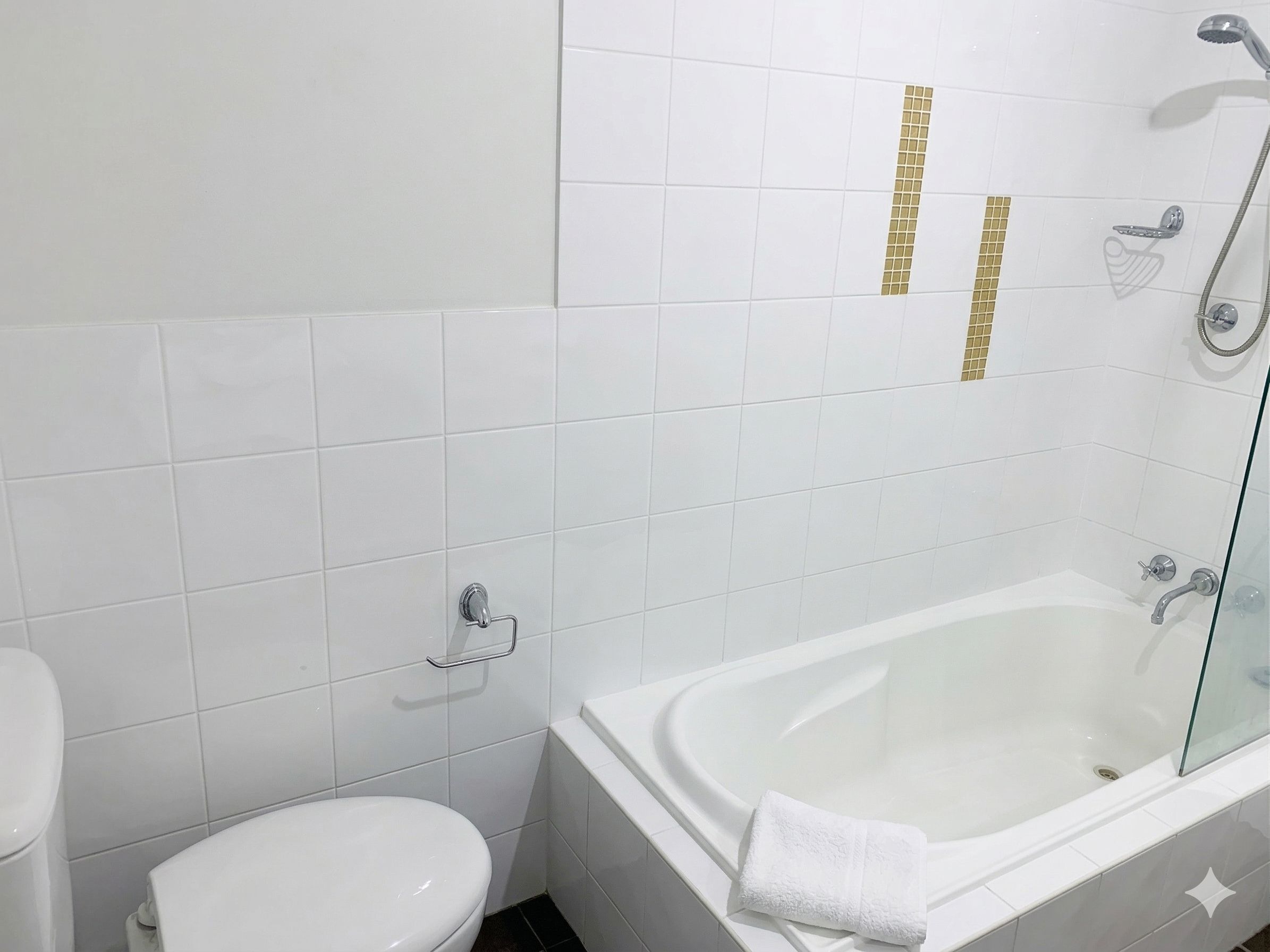 24 Tahiti Avenue, Lethbridge Park, NSW