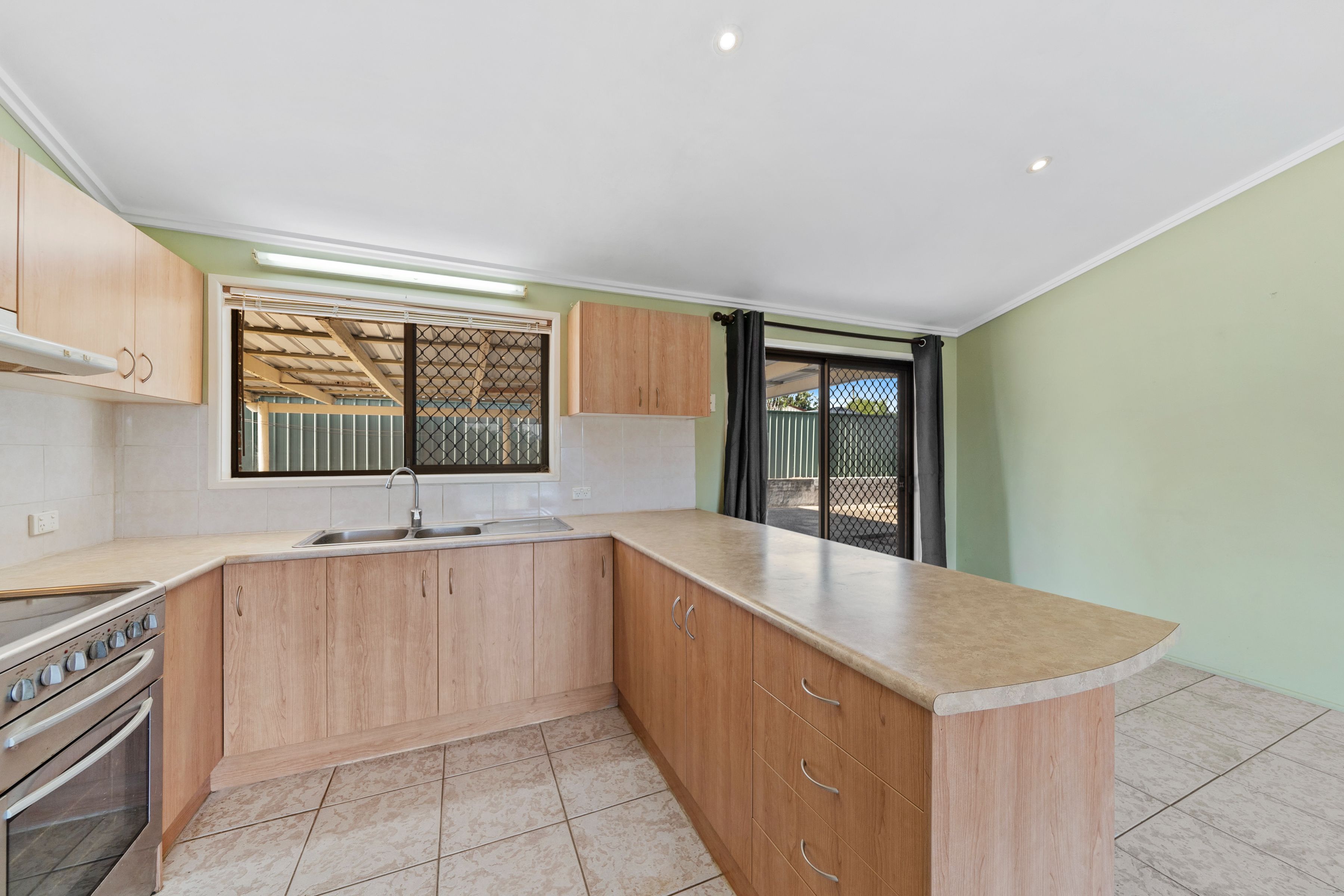 2 Cooper Court, Browns Plains, QLD 4118