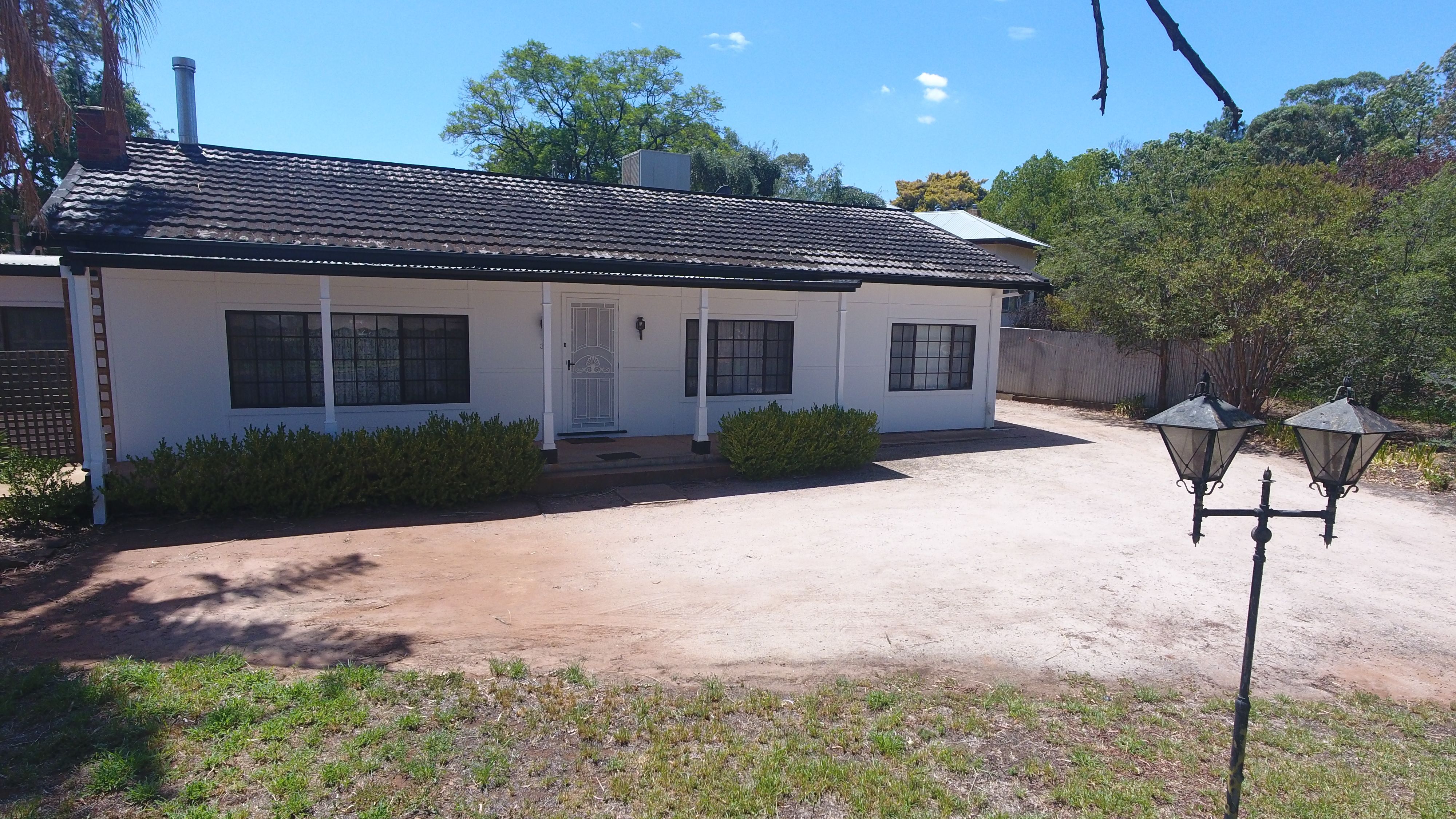 39 Gordon Avenue, Griffith, NSW 2680