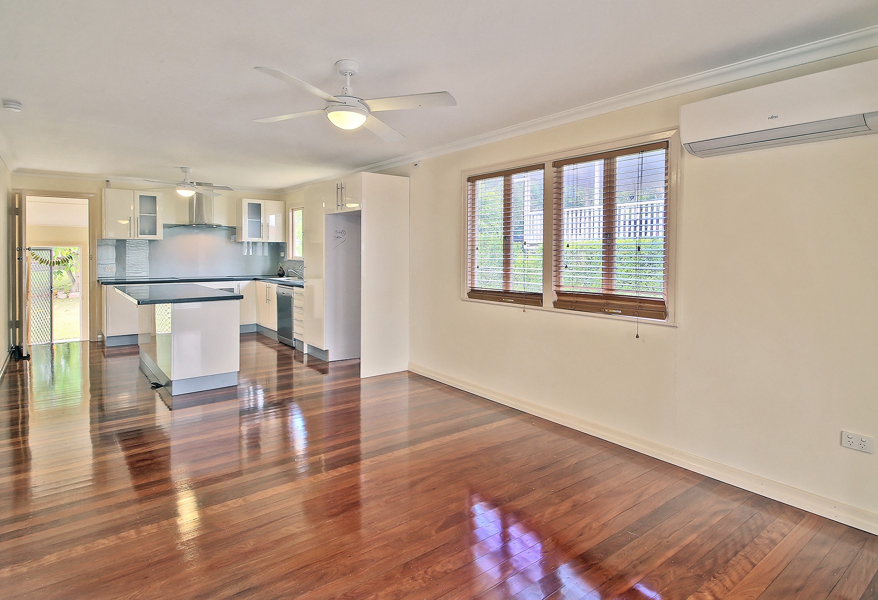 39 Denton Street, Wishart, QLD 4122