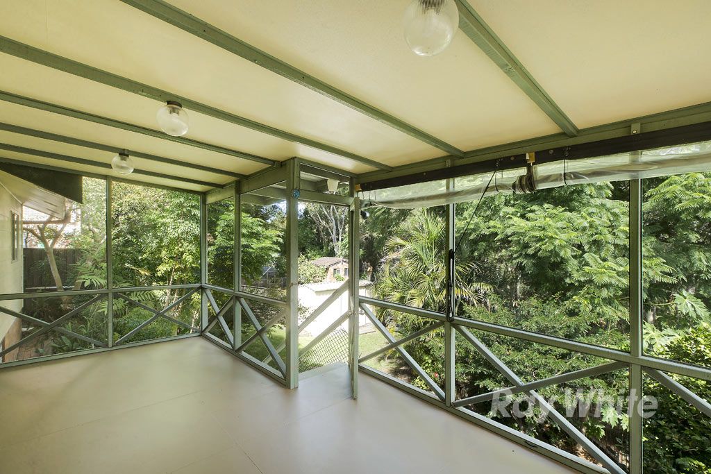 8 Lake Macquarie Close, Fennell Bay, NSW 2283