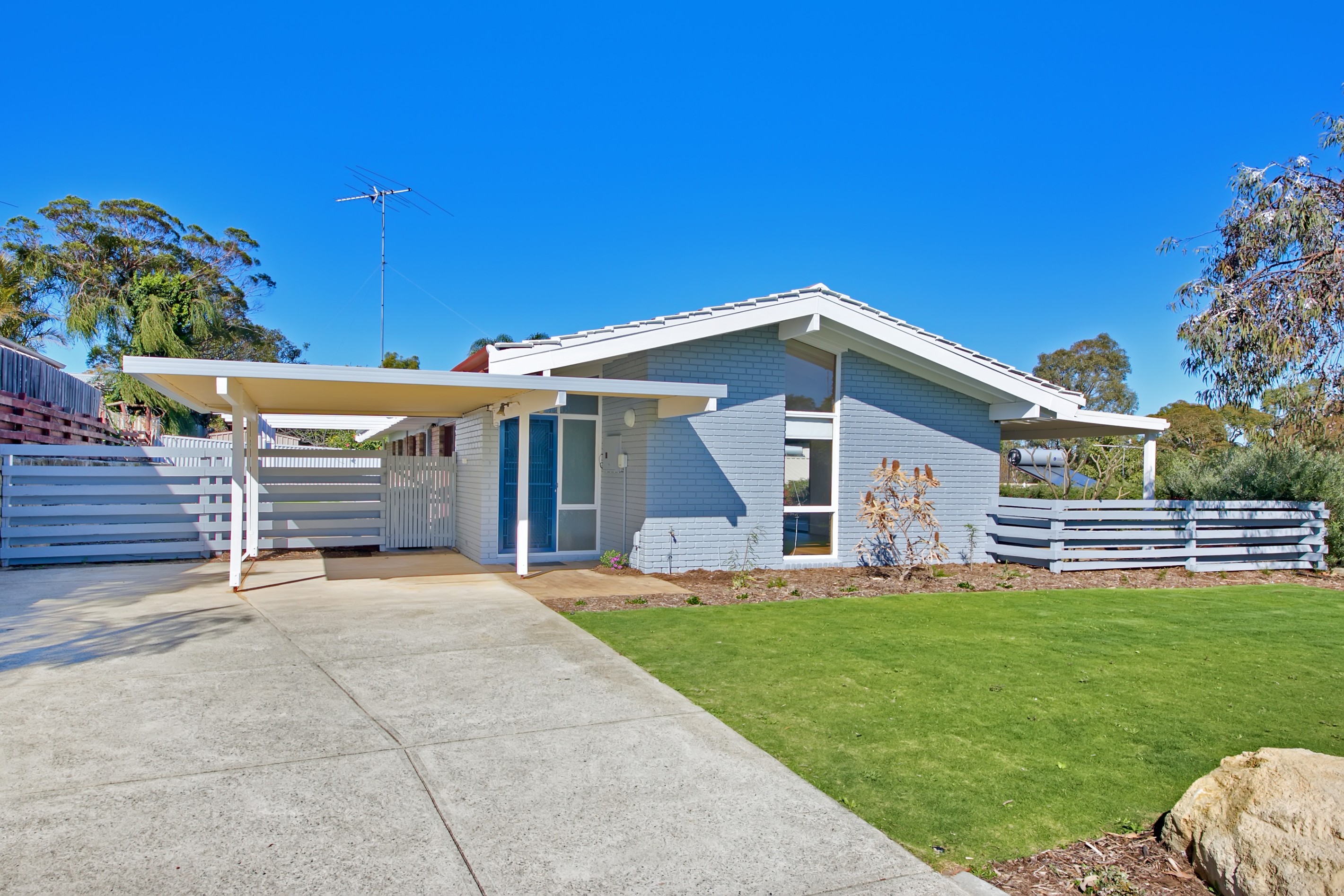 4 Stratford Place, Kingsley, WA 6026