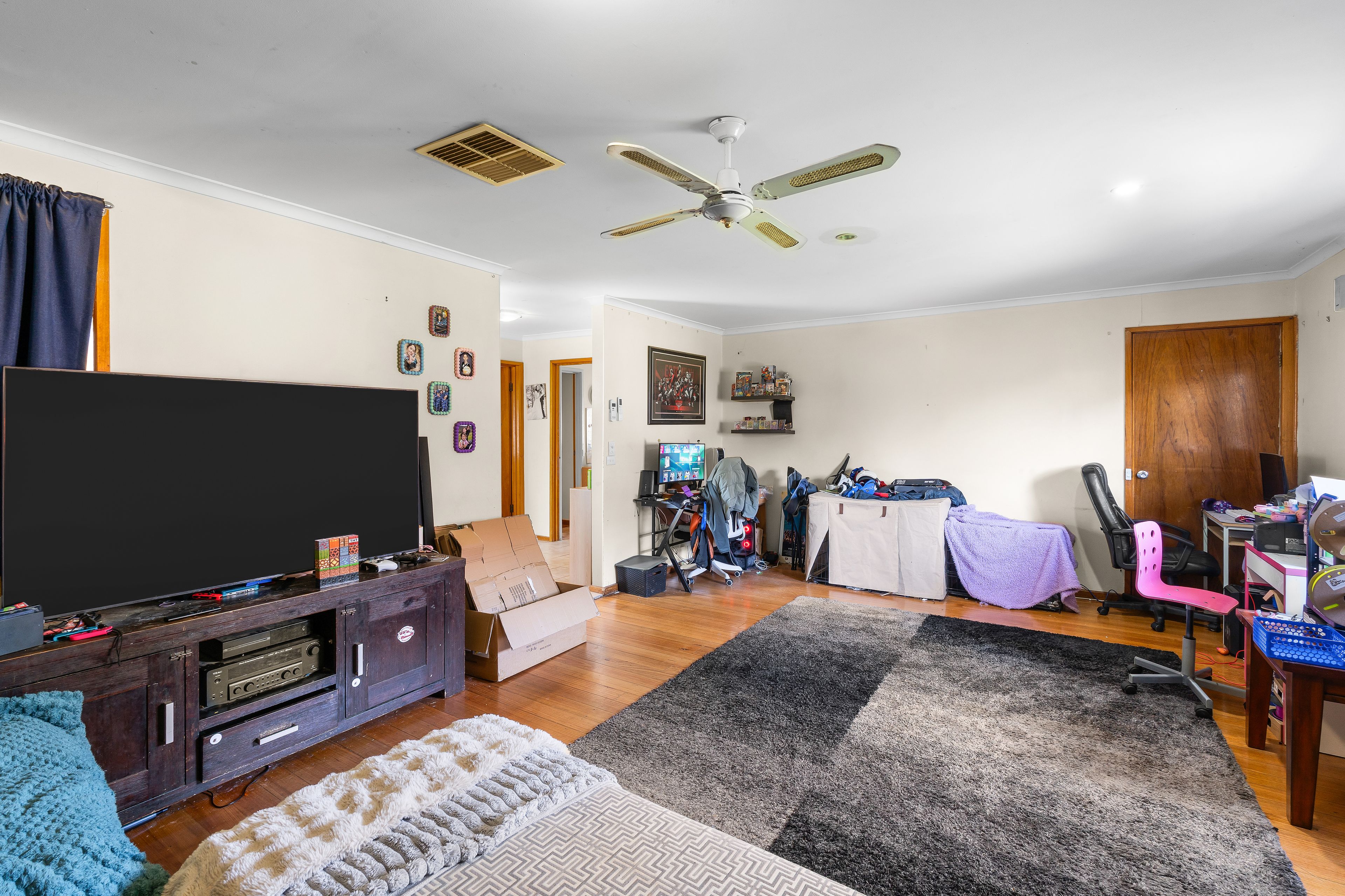 1 Skermer Avenue — photo 4 of 14
