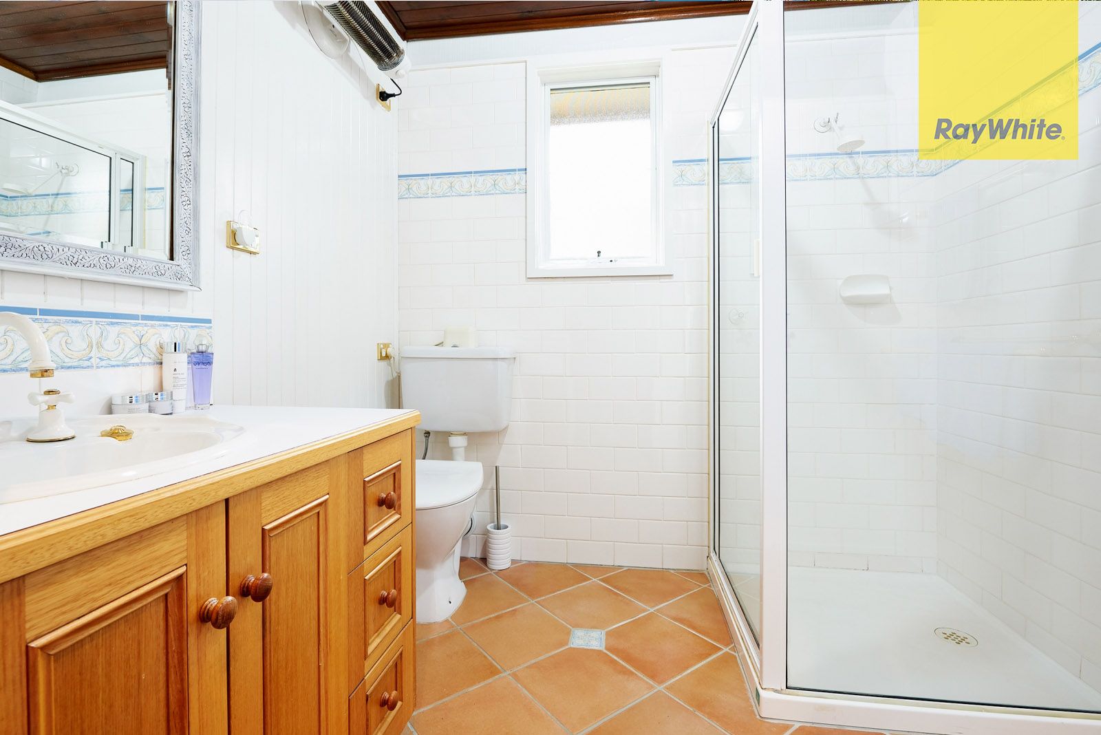 11 Beckenham Drive, Ferntree Gully, VIC 3156