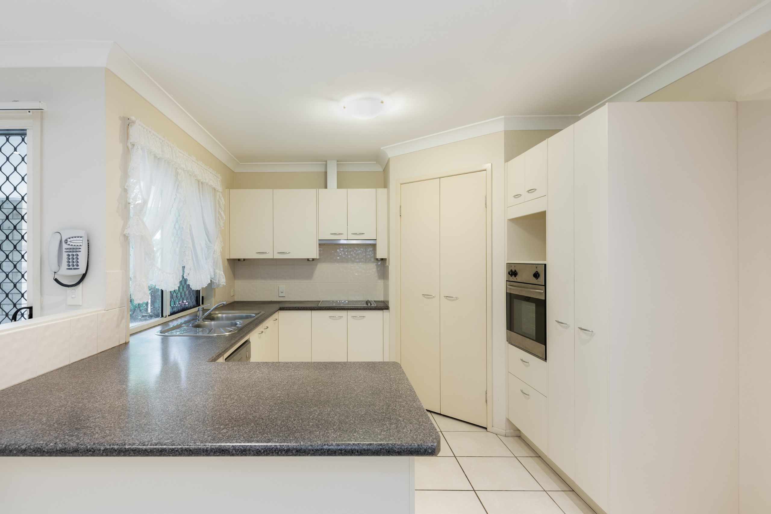 18 Saint Conel Street, Nudgee, QLD 4014