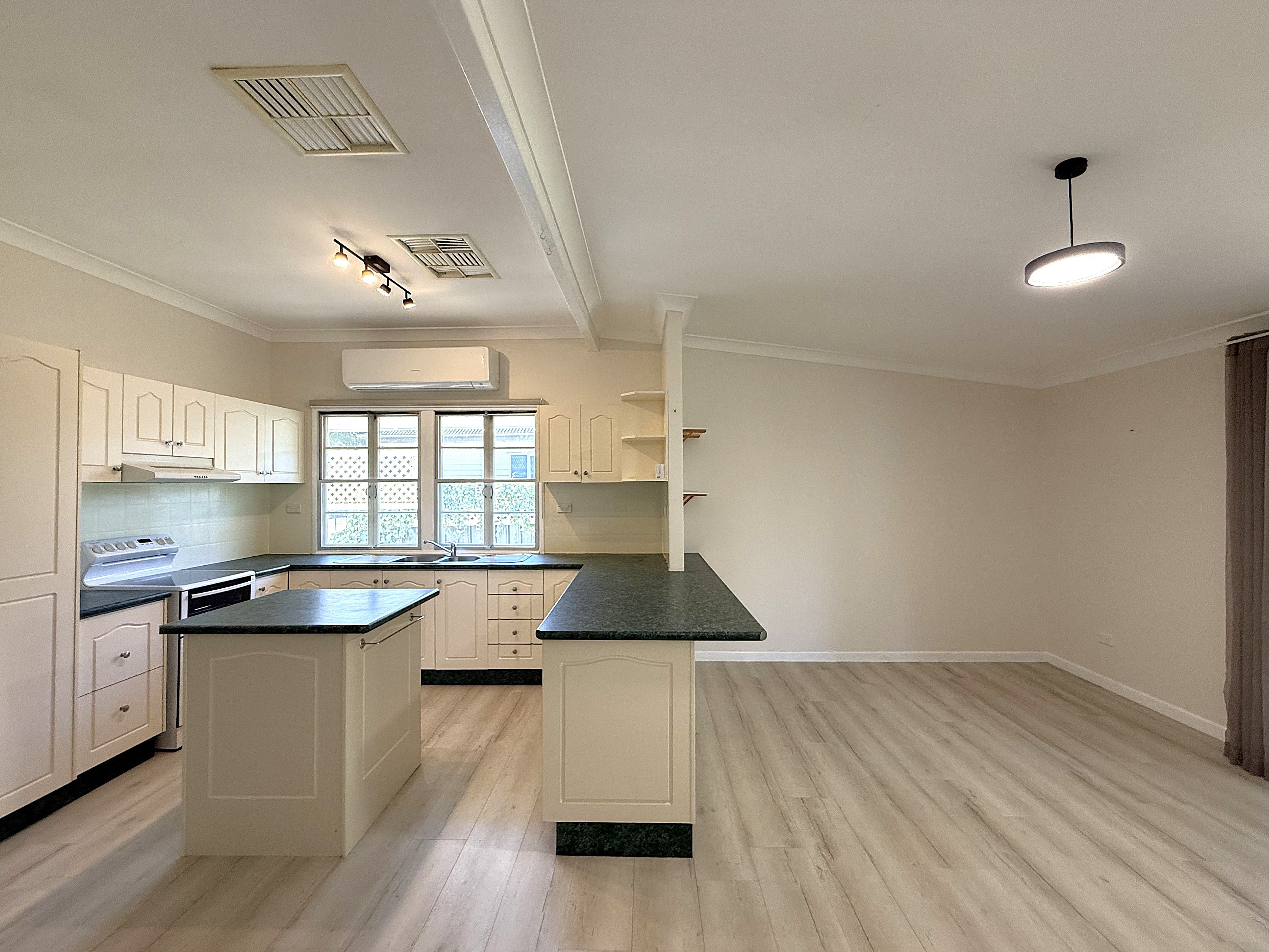 7 Heron Street — photo 3 of 14
