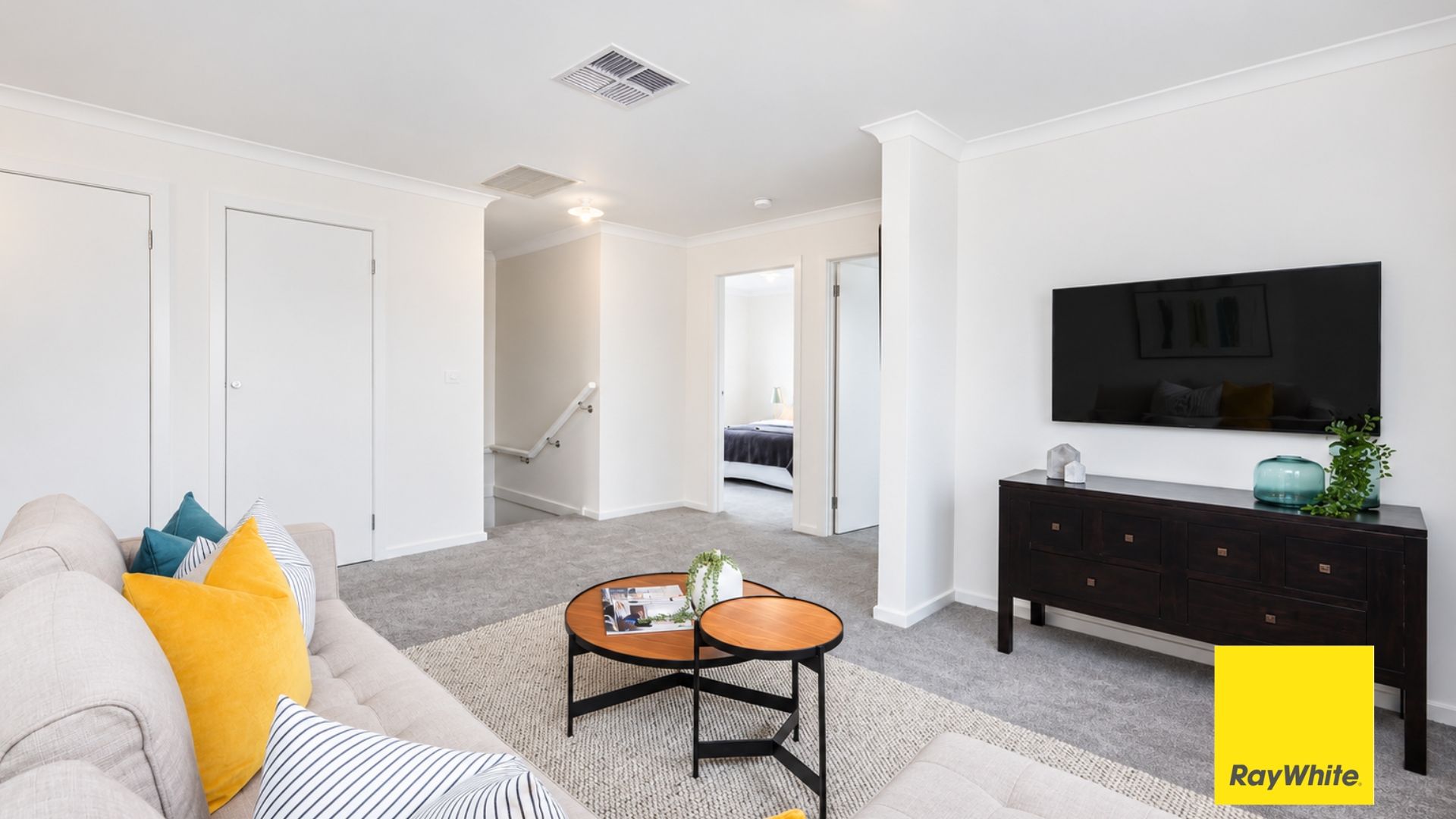 29 Kohli Crescent — photo 12 of 23