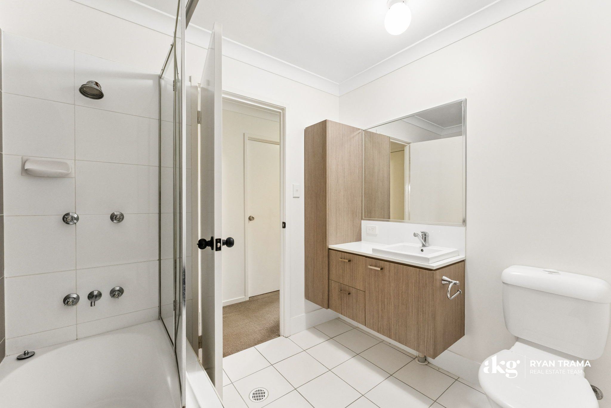 11/6 Mactier Drive — photo 15 of 28