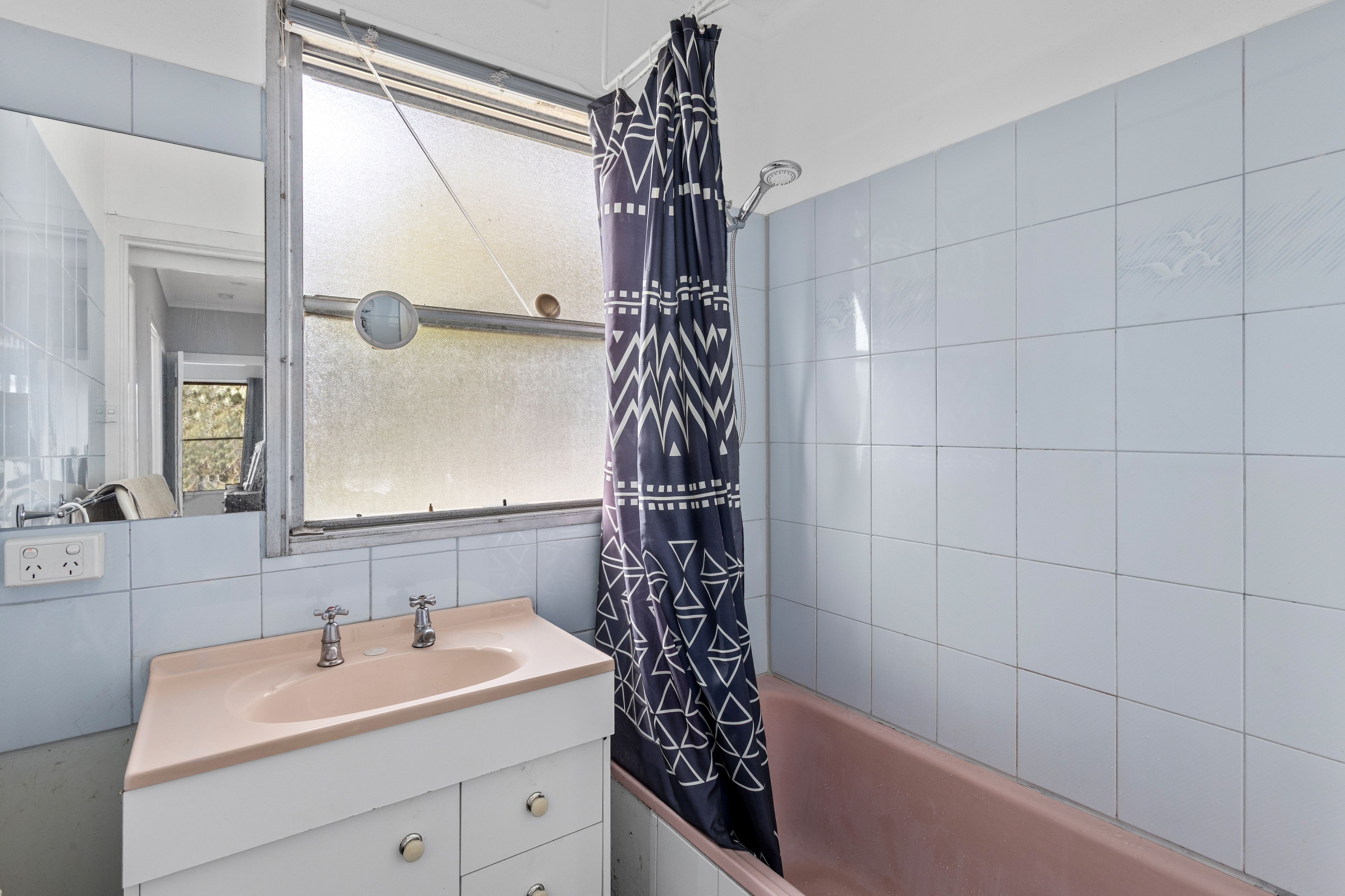 7 Tallowwood Street — photo 4 of 8