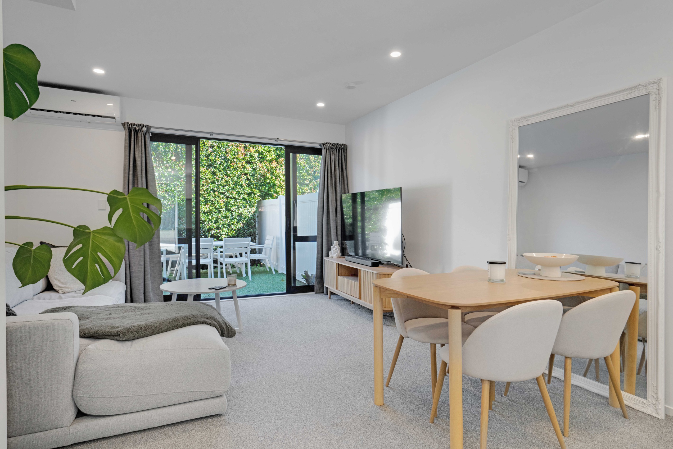 2/1 Jersey Avenue, Mount Albert, Auckland City