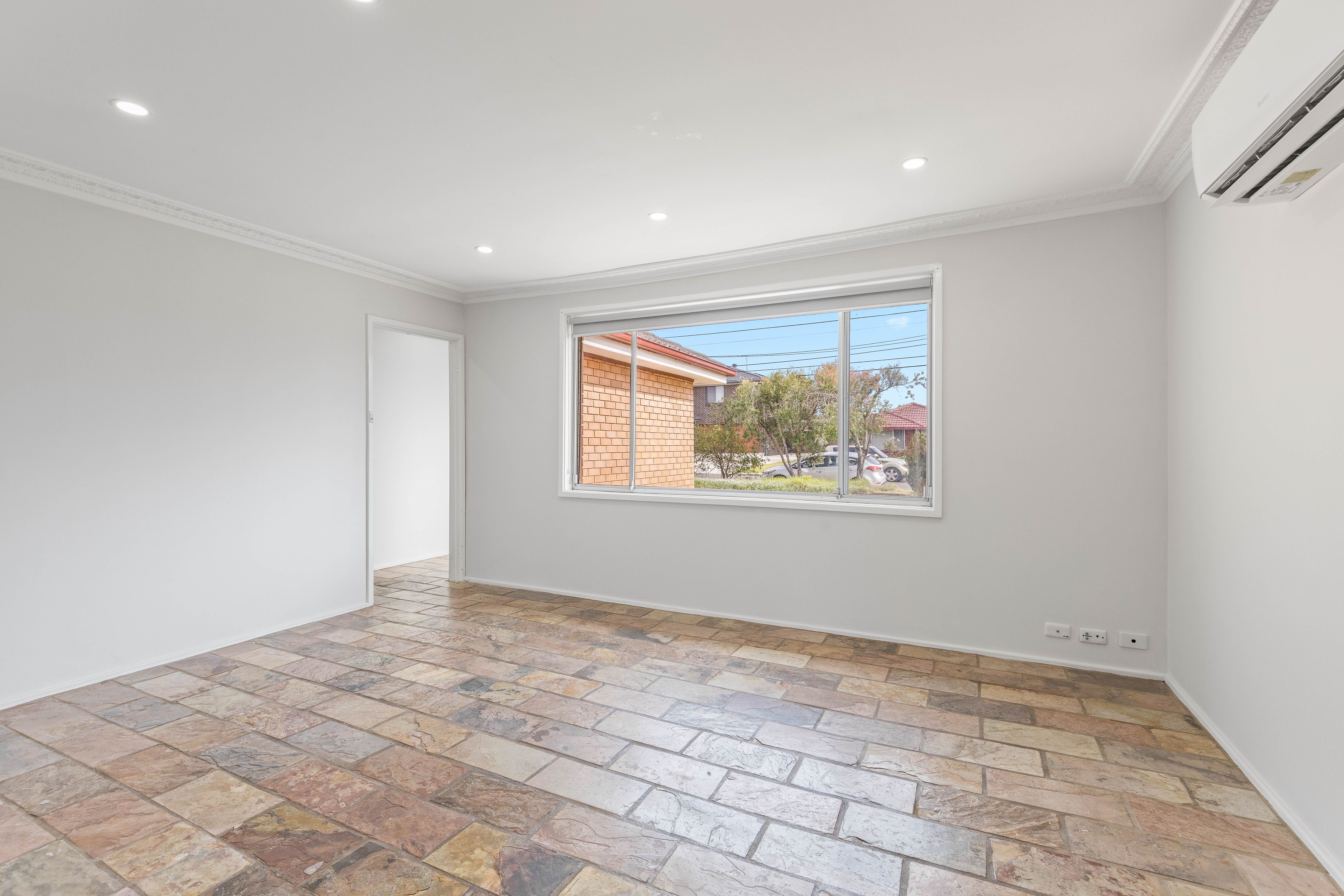 8 Scott Road, Colyton, NSW 2760